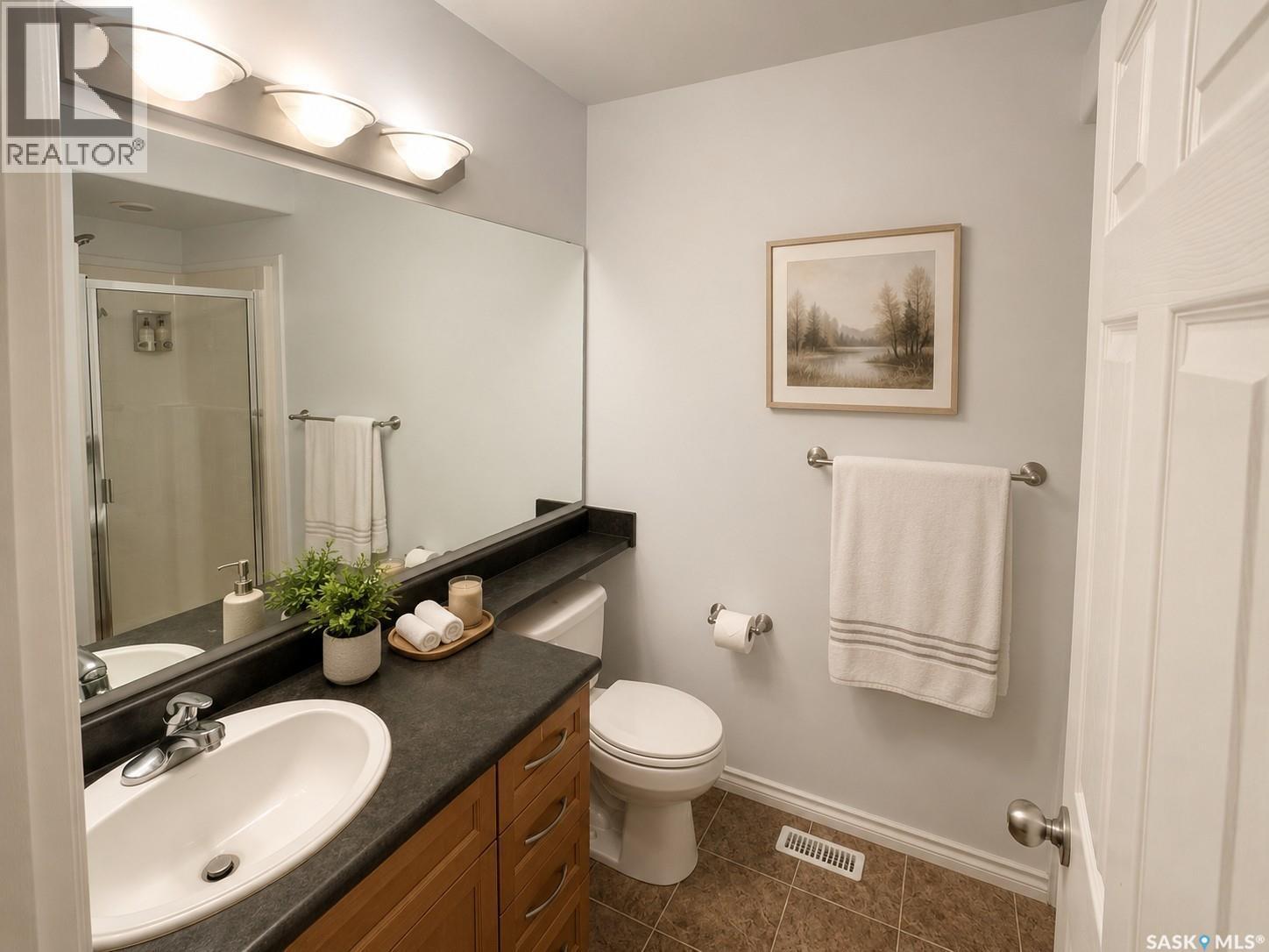 330 Blackstock Cove, Saskatoon, SK - Indoor Photo Showing Bathroom