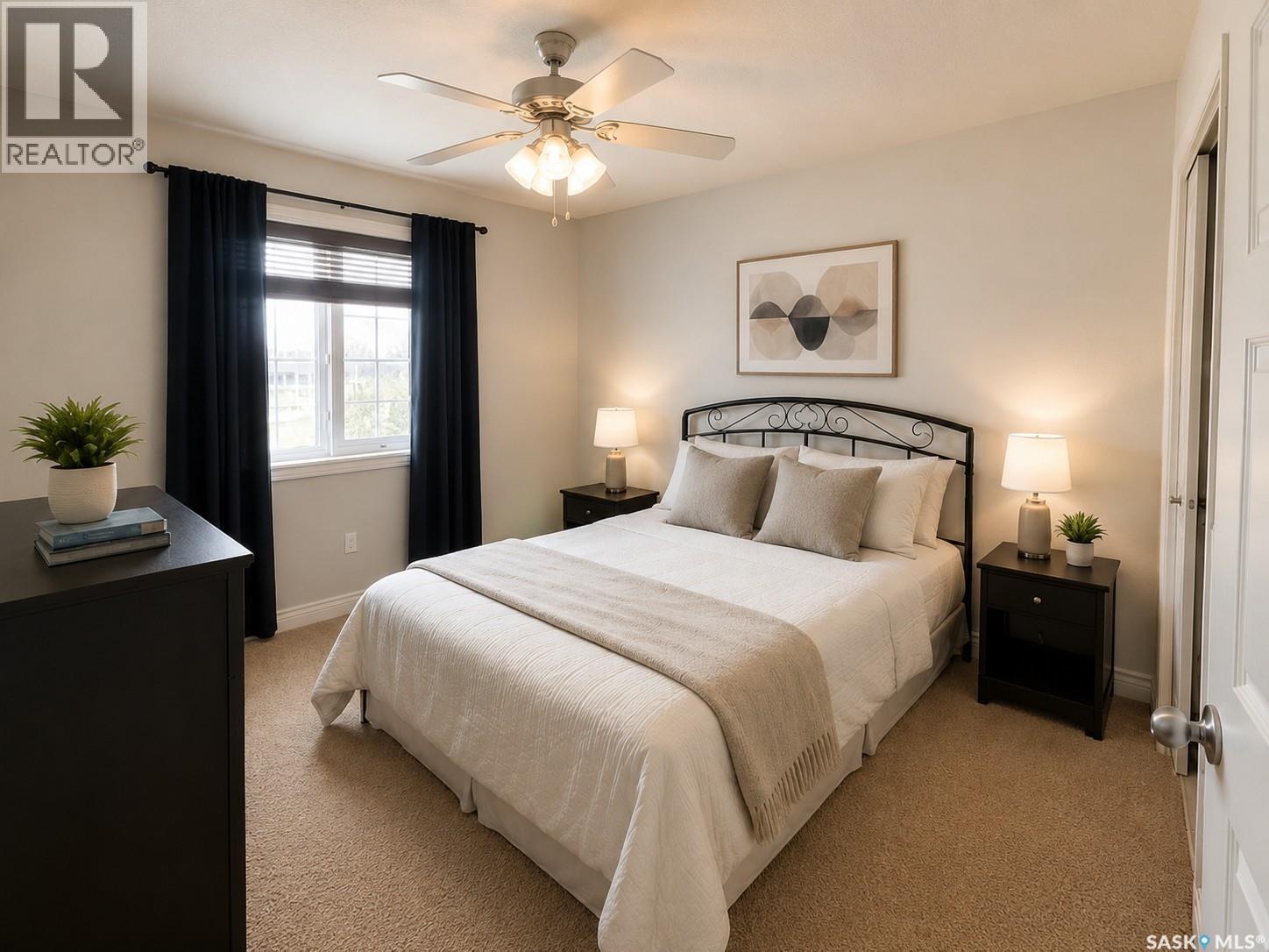 330 Blackstock Cove, Saskatoon, SK - Indoor Photo Showing Bedroom