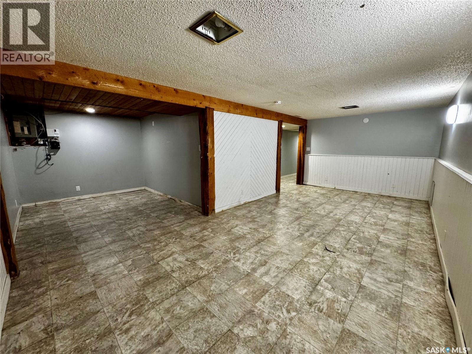 3355 33Rd Street W, Saskatoon, SK - Indoor