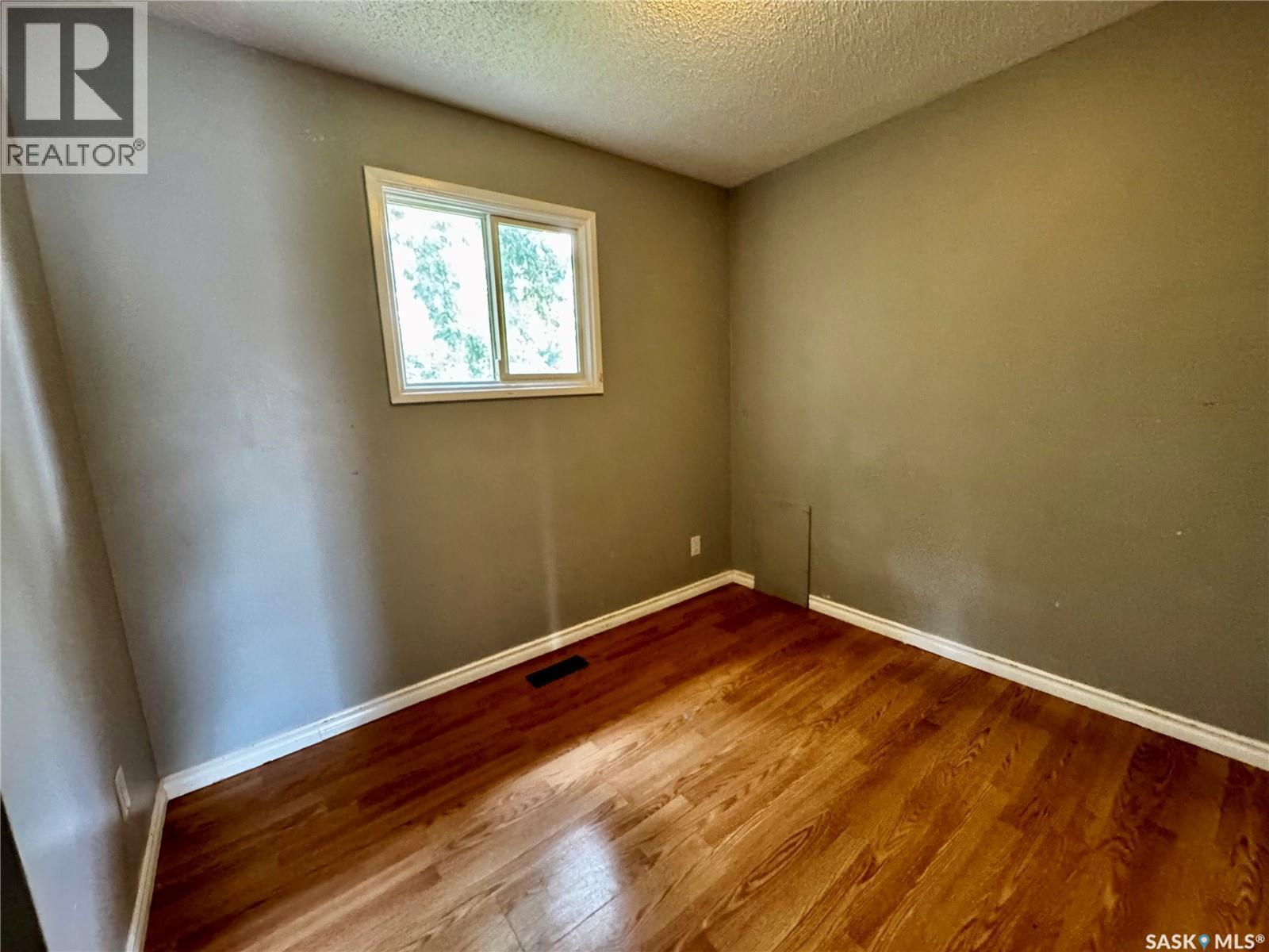 3355 33Rd Street W, Saskatoon, SK - Indoor Photo Showing Other Room