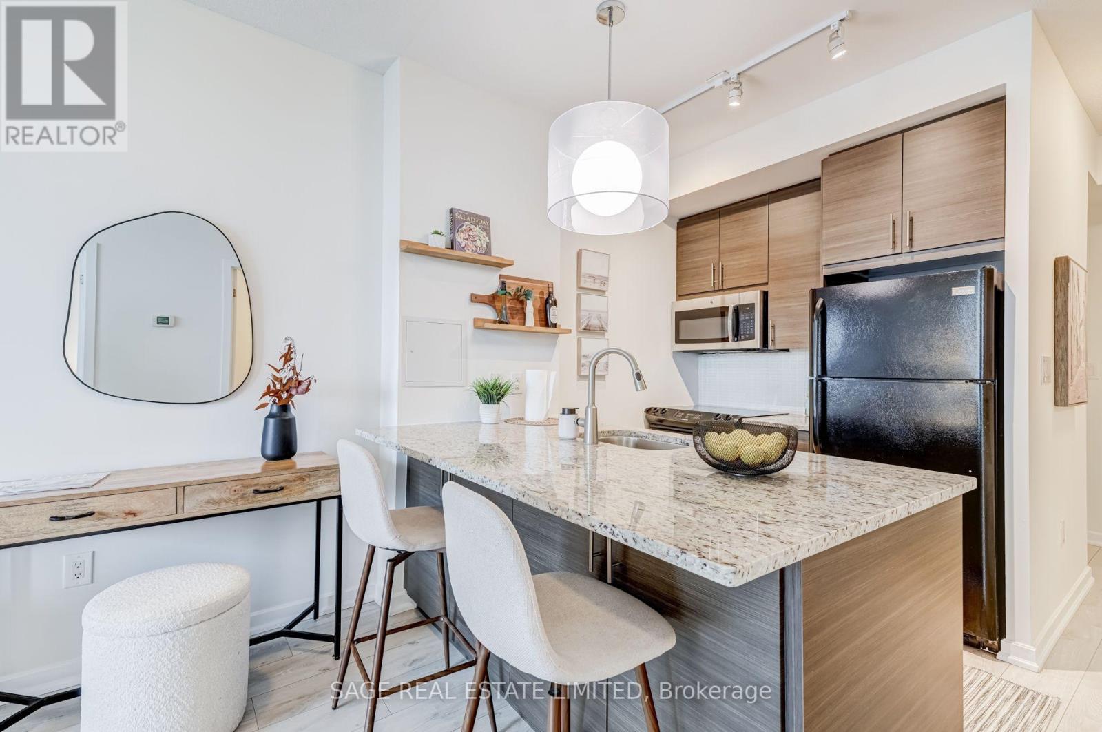 1303 - 70 Forest Manor Road, Toronto, ON - Indoor