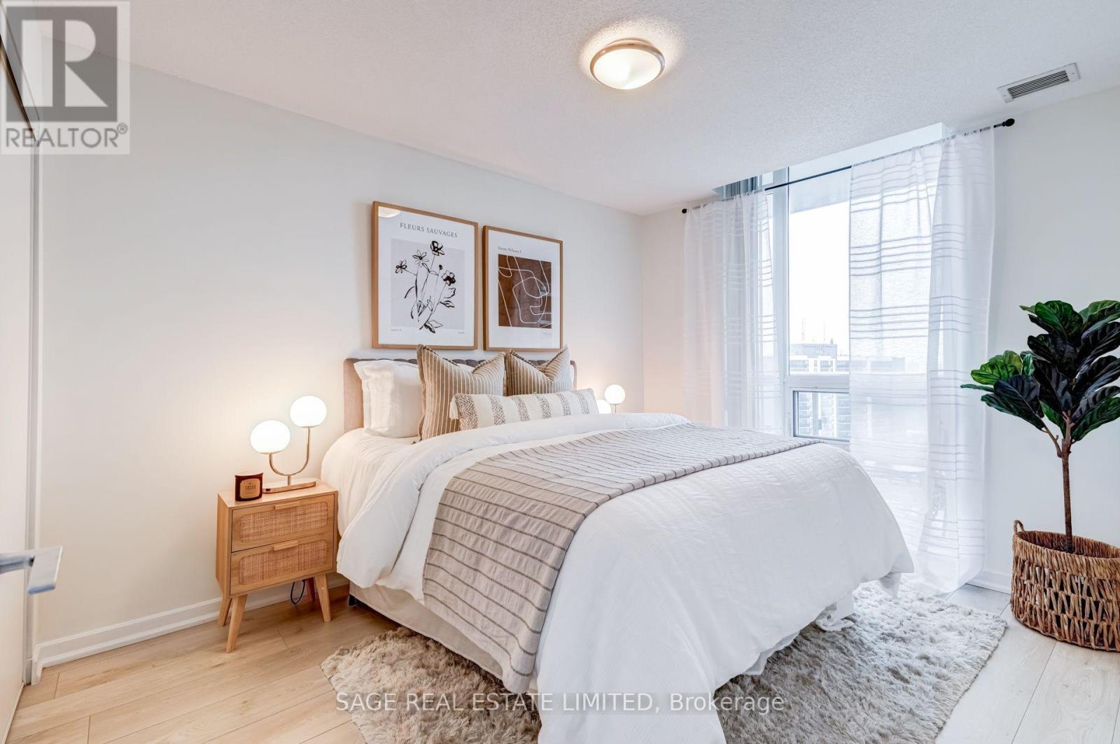 1303 - 70 Forest Manor Road, Toronto, ON - Indoor Photo Showing Bedroom
