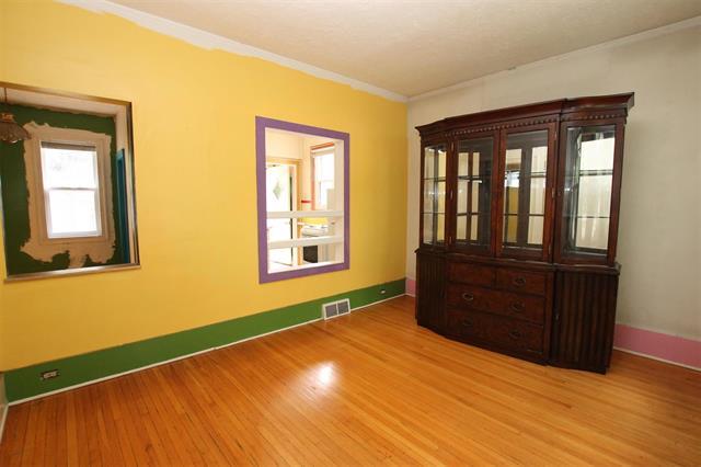 210 Ferndale Ave, Winnipeg, MB - Indoor Photo Showing Other Room