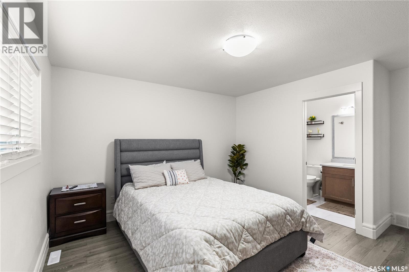 230 Wyant Lane, Saskatoon, SK