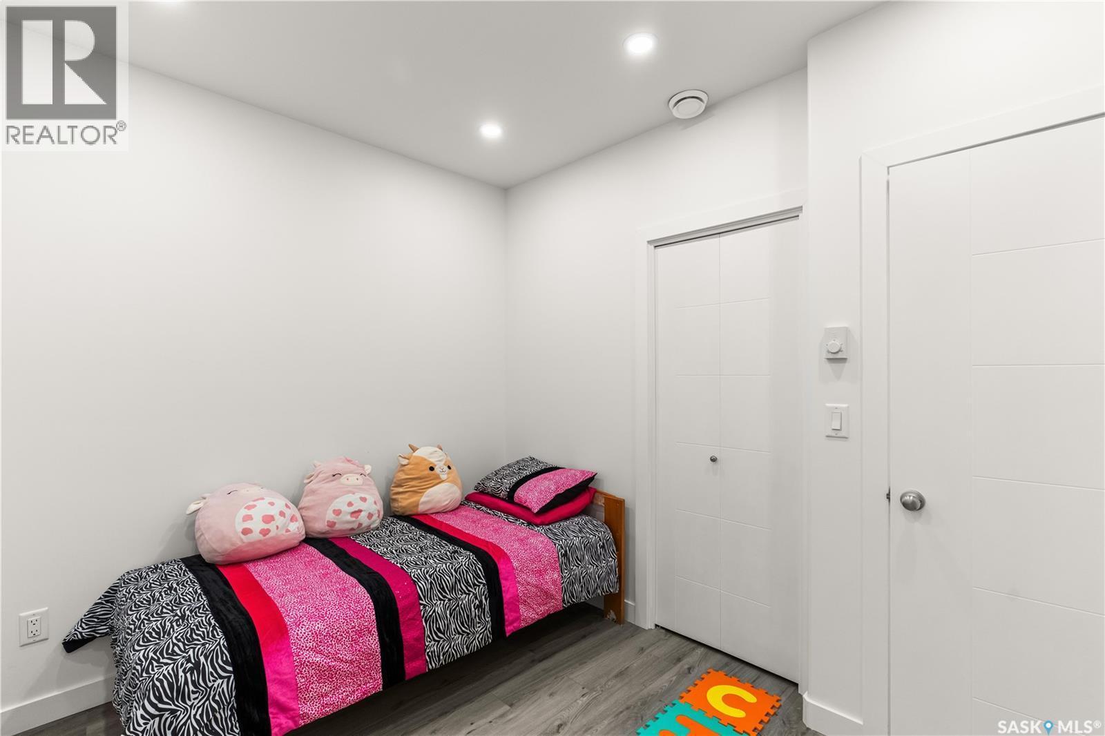 230 Wyant Lane, Saskatoon, SK