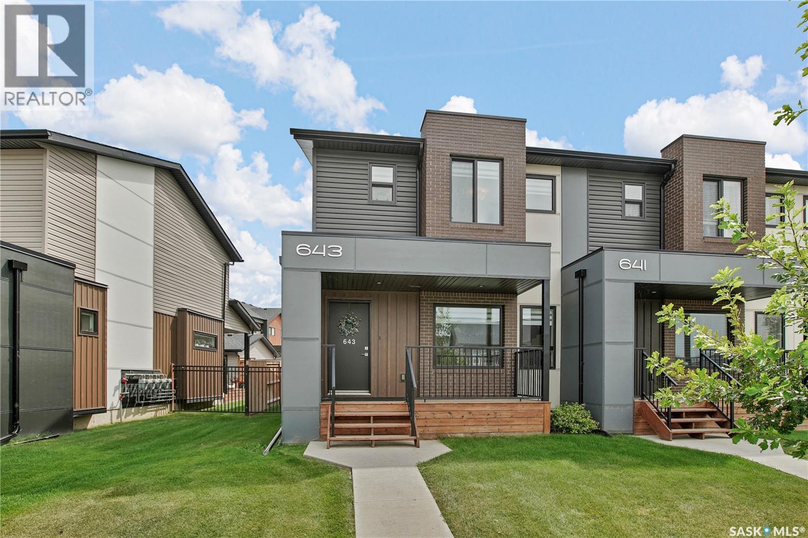 643 Evergreen Boulevard, Saskatoon, SK - Outdoor