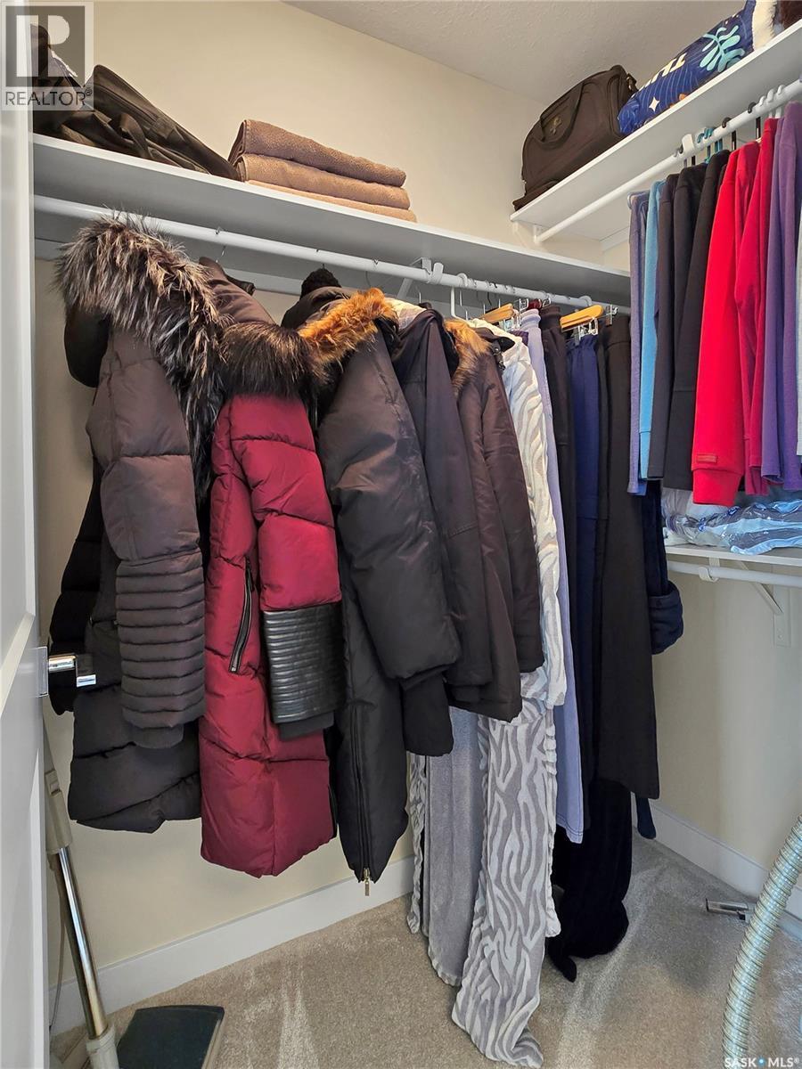 643 Evergreen Boulevard, Saskatoon, SK - Indoor With Storage