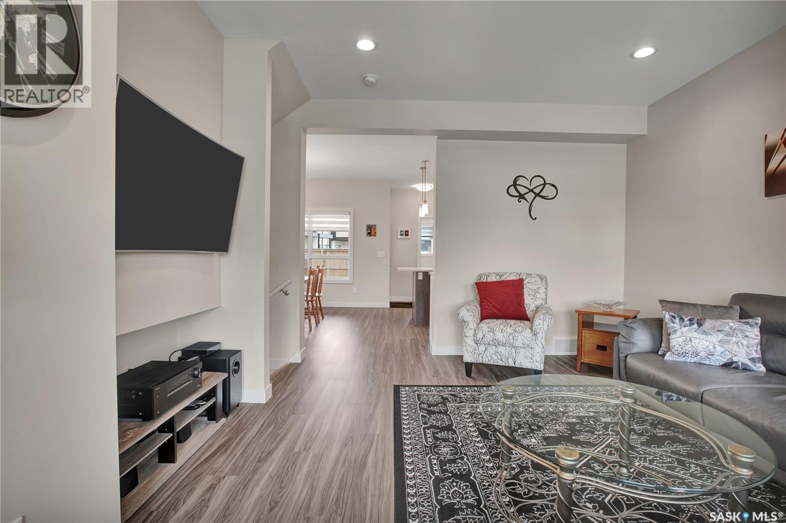 643 Evergreen Boulevard, Saskatoon, SK - Indoor Photo Showing Living Room