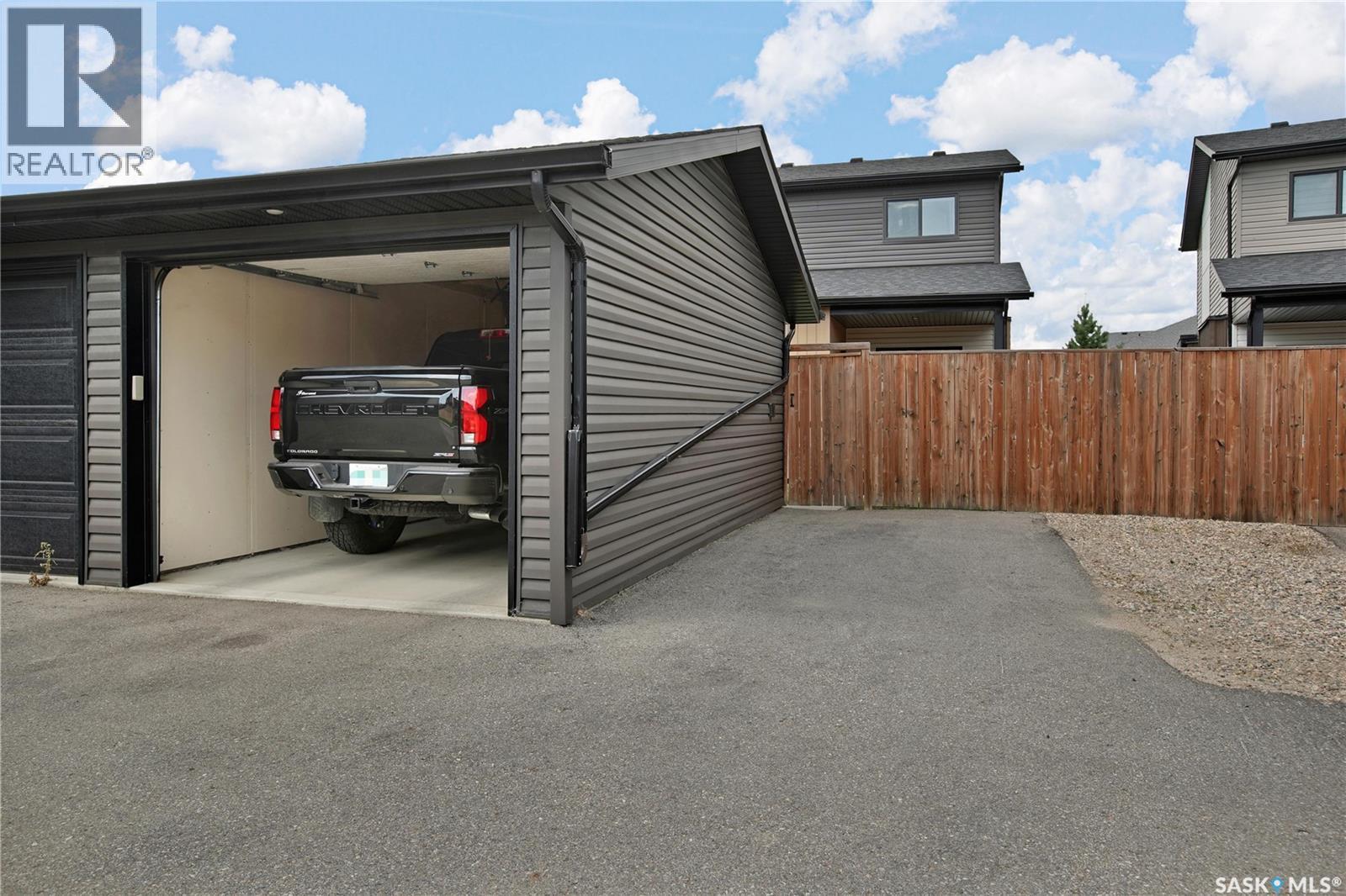 643 Evergreen Boulevard, Saskatoon, SK - Outdoor