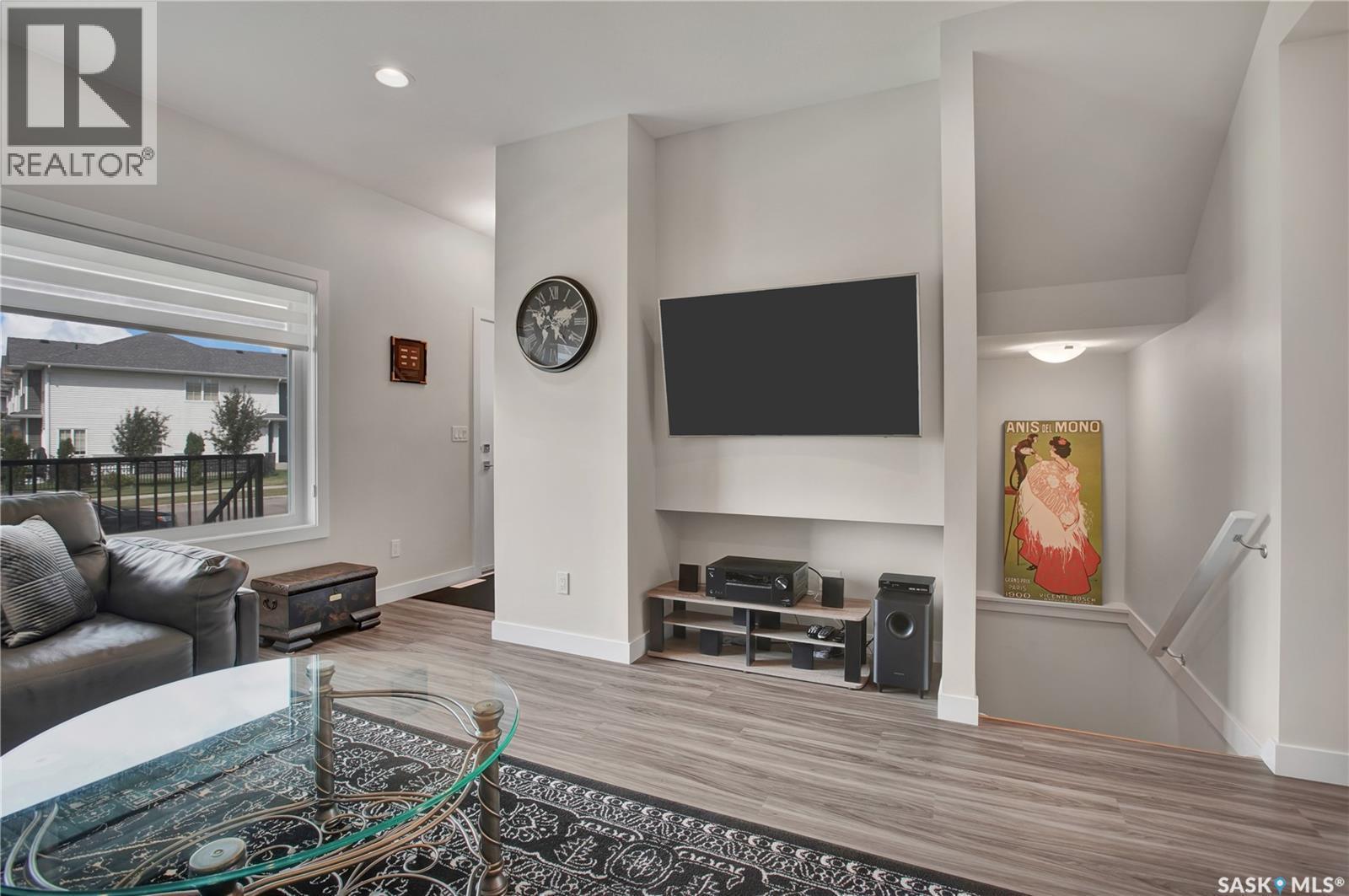 643 Evergreen Boulevard, Saskatoon, SK - Indoor Photo Showing Living Room