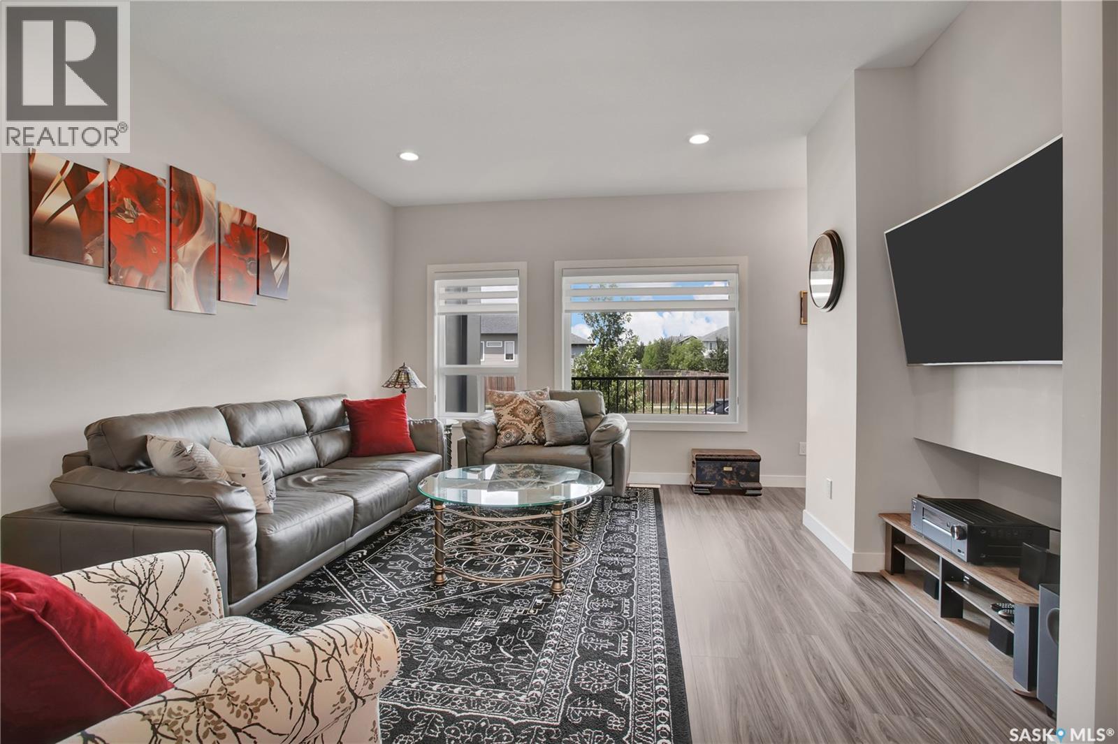 643 Evergreen Boulevard, Saskatoon, SK - Indoor Photo Showing Living Room