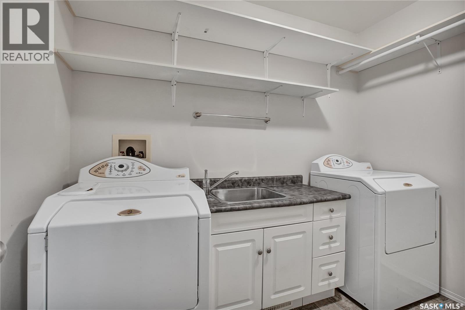 201 Centennial Road, Hague, SK - Indoor Photo Showing Laundry Room