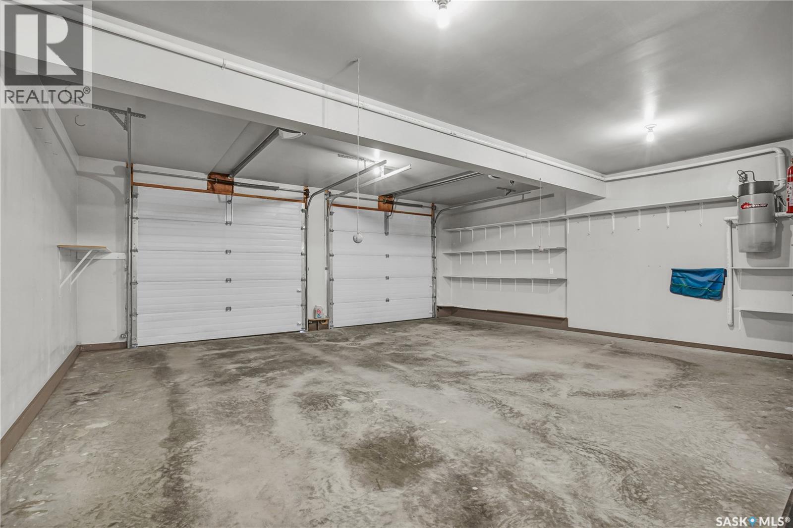 201 Centennial Road, Hague, SK - Indoor Photo Showing Garage