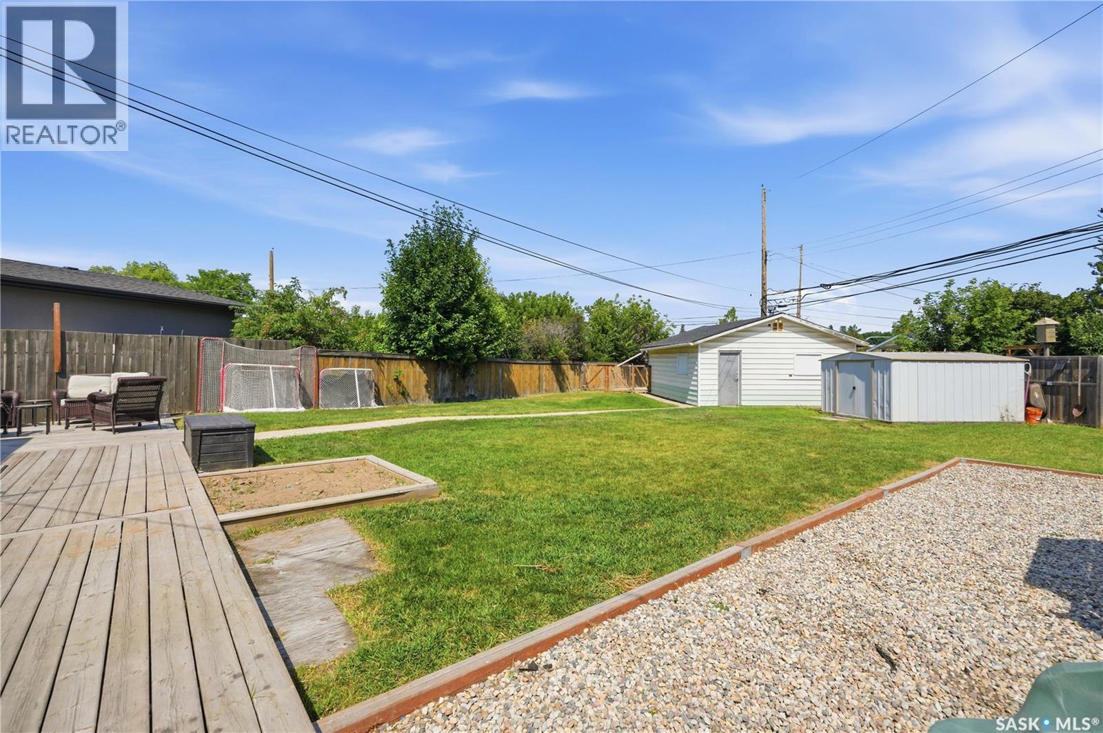 122 Montreal Avenue S, Saskatoon, SK - Outdoor With Deck Patio Veranda