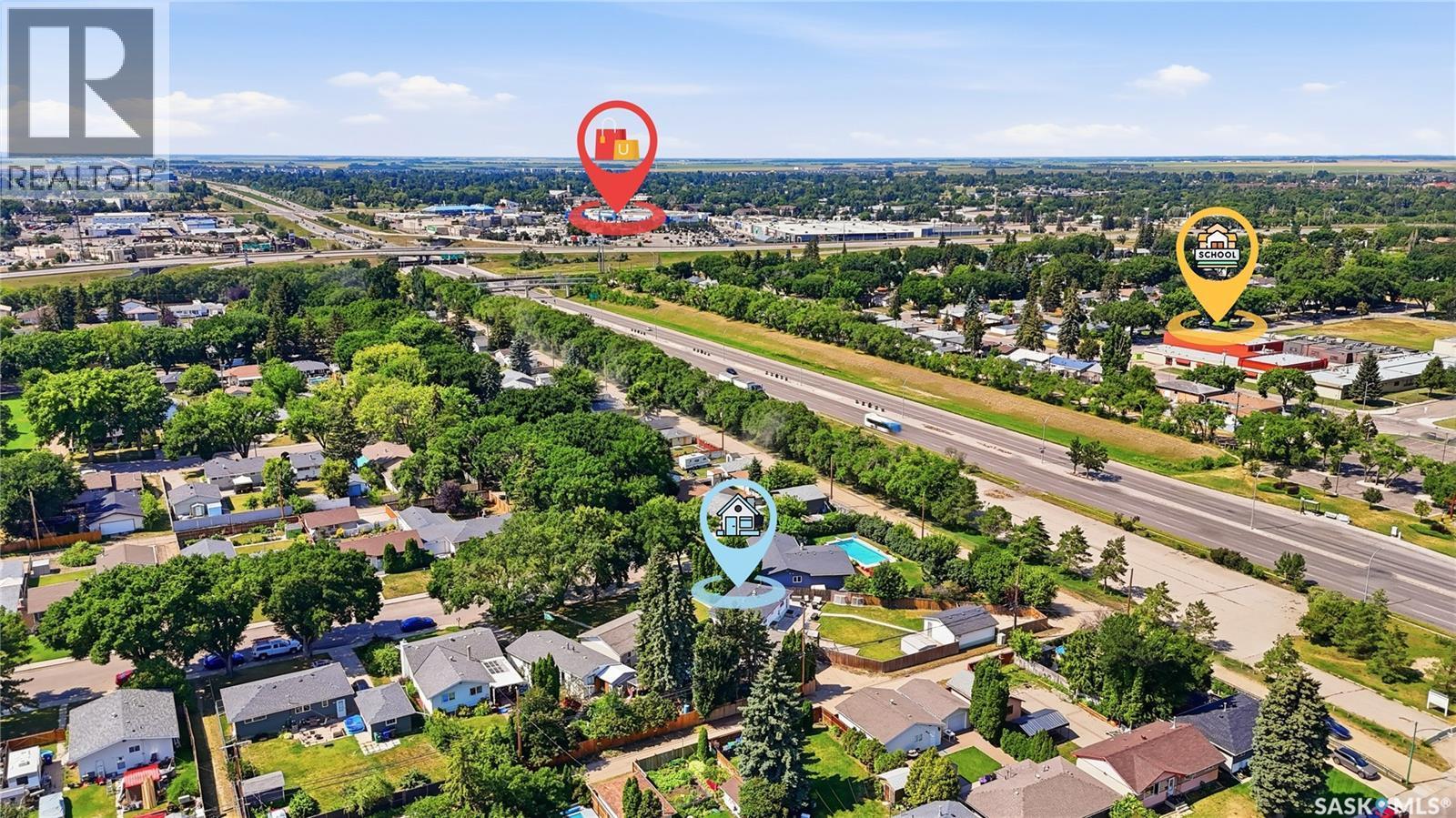 122 Montreal Avenue S, Saskatoon, SK - Outdoor With View