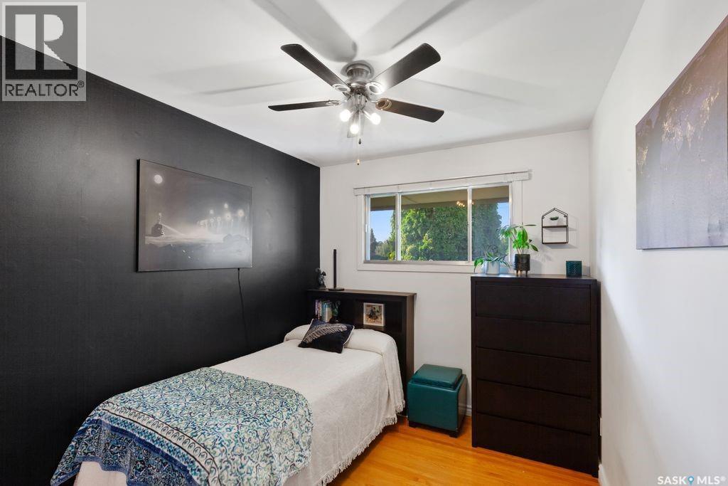 2709 Ferguson Avenue, Saskatoon, SK - Indoor Photo Showing Bedroom