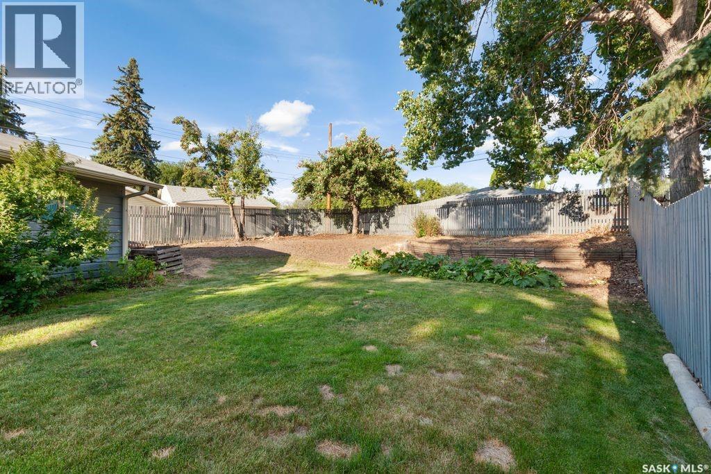 2709 Ferguson Avenue, Saskatoon, SK - Outdoor