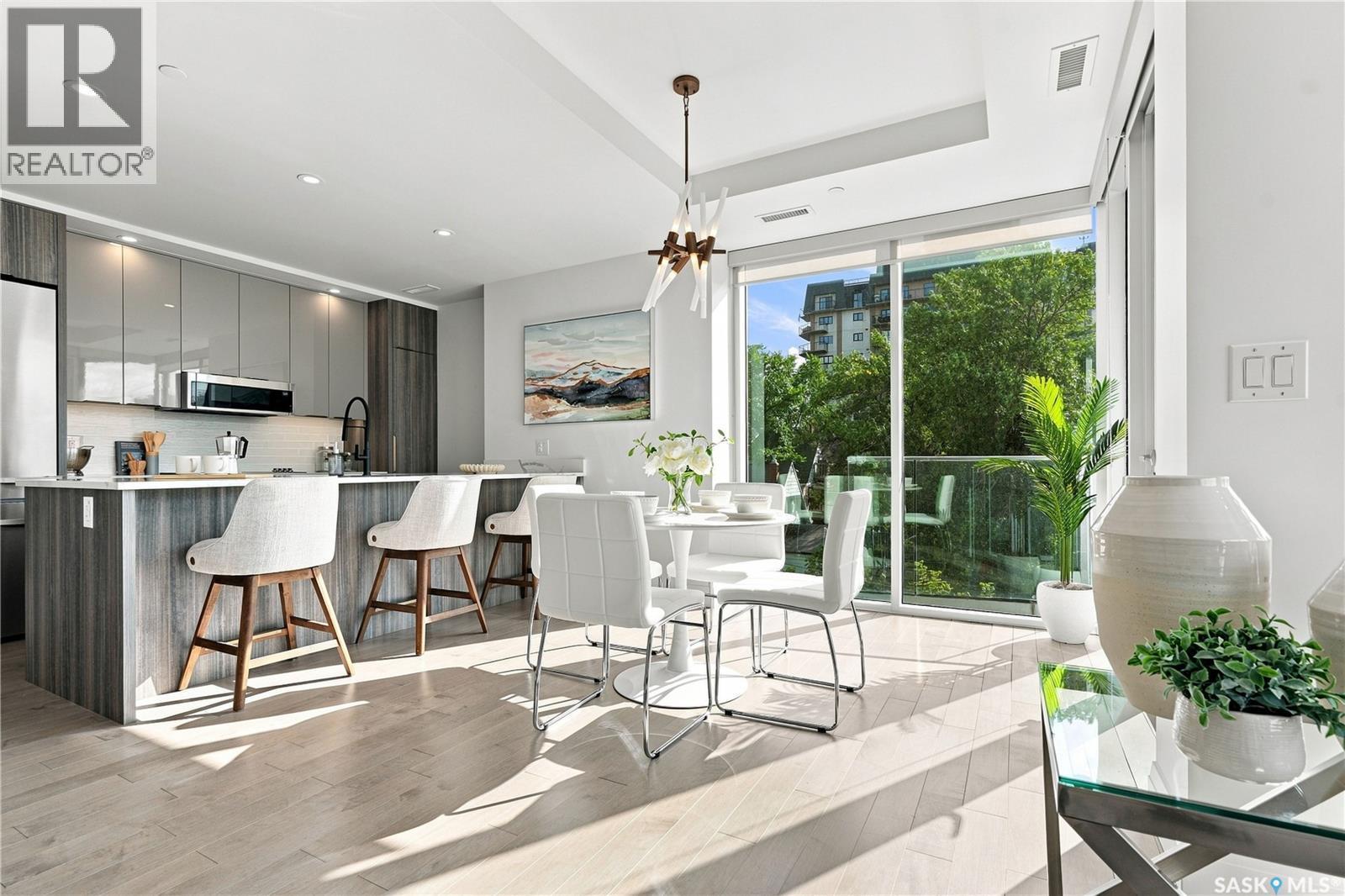 306 637 University Drive, Saskatoon, SK - Indoor