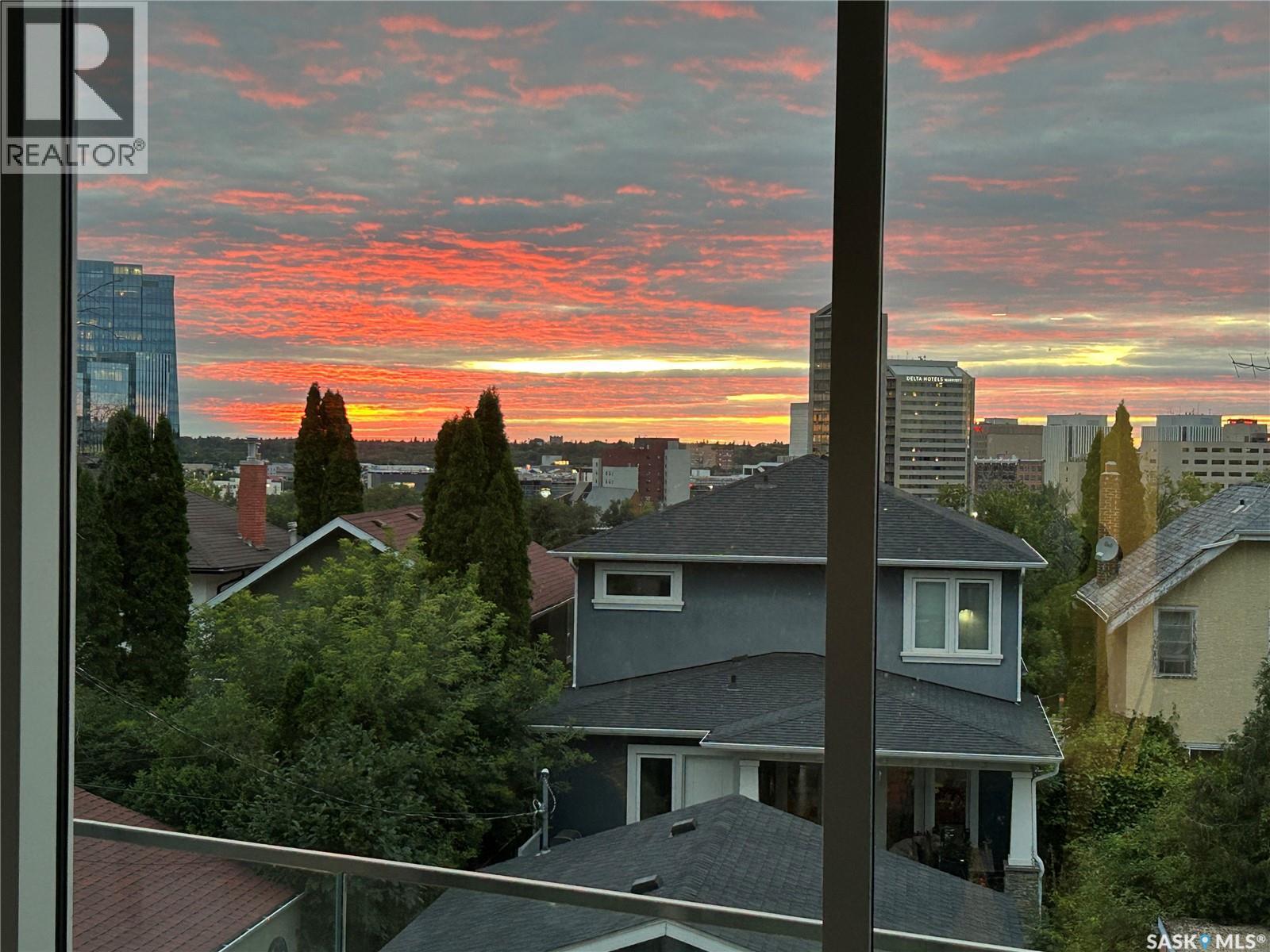 306 637 University Drive, Saskatoon, SK - With View