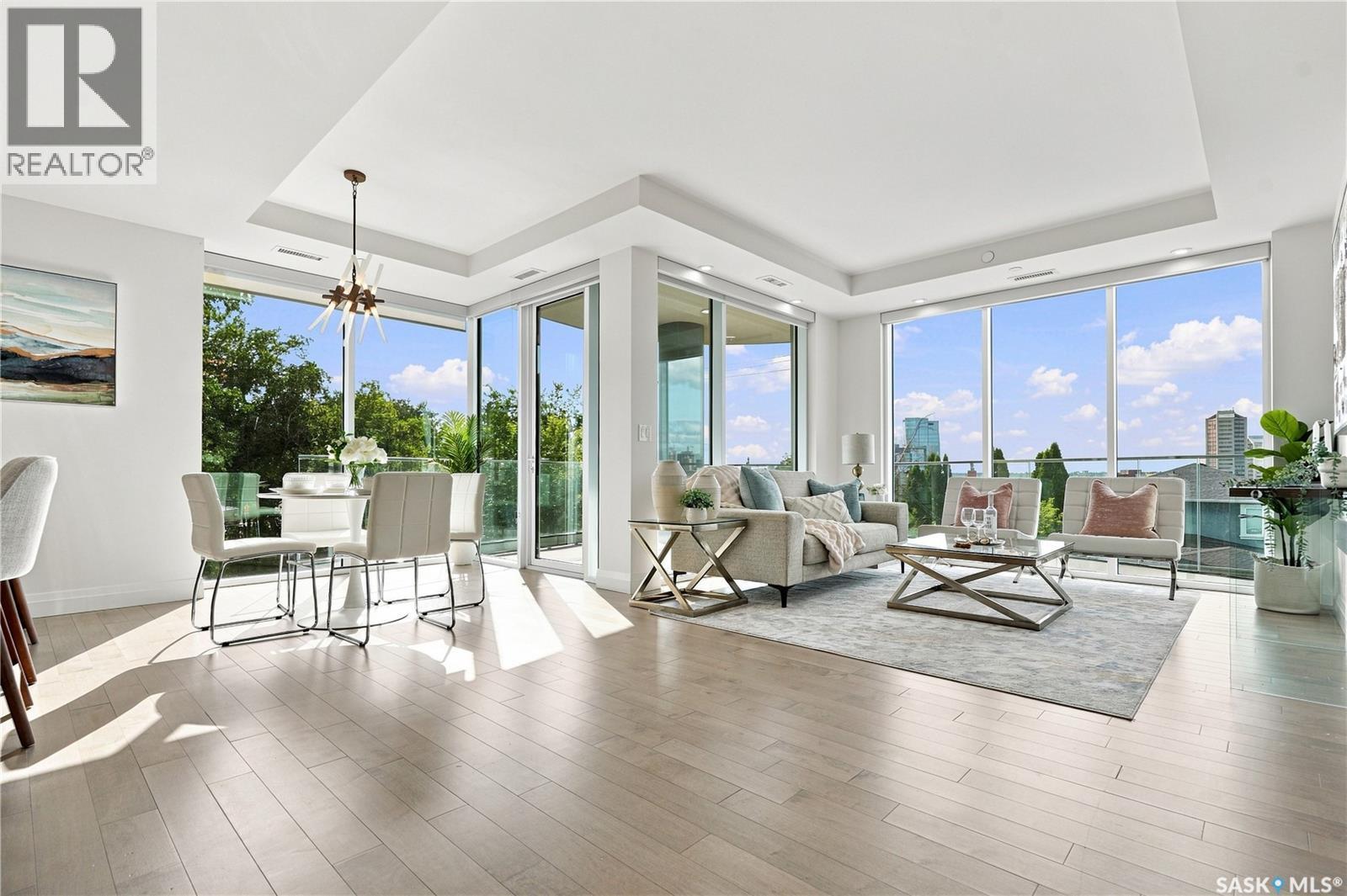 306 637 University Drive, Saskatoon, SK - Indoor Photo Showing Living Room