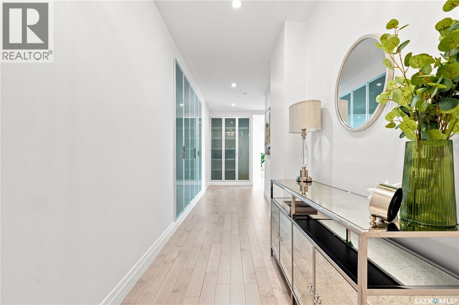 306 637 University Drive, Saskatoon, SK - Indoor