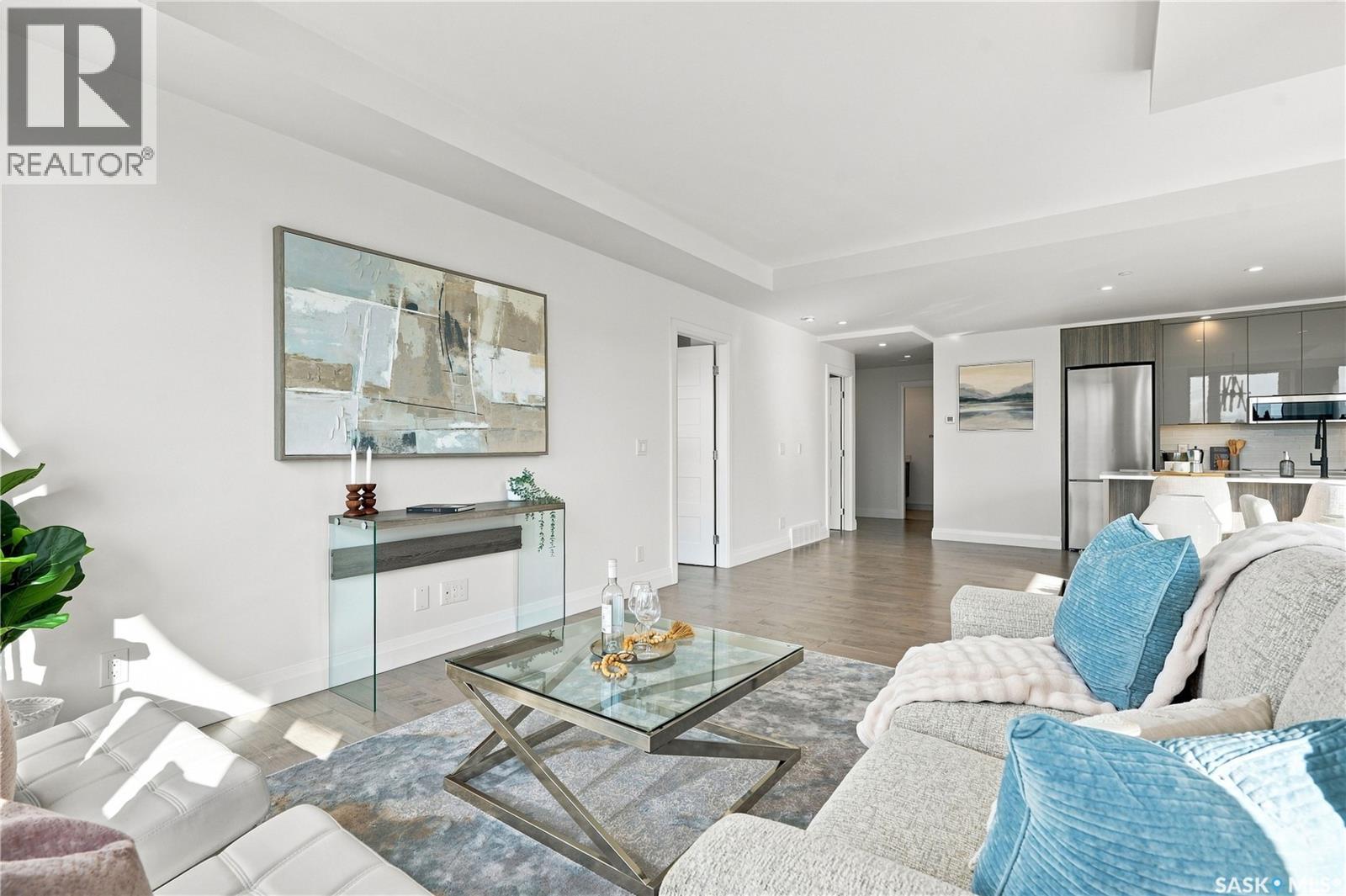306 637 University Drive, Saskatoon, SK - Indoor Photo Showing Living Room