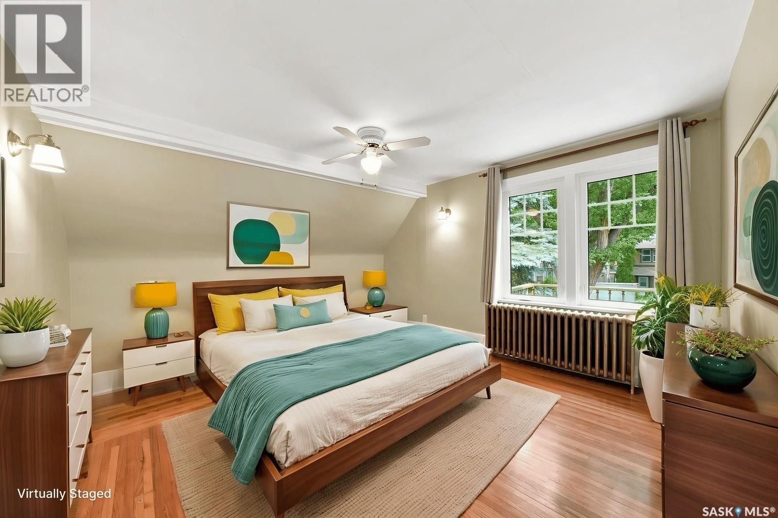 617 7Th Avenue N, Saskatoon, SK - Indoor Photo Showing Bedroom