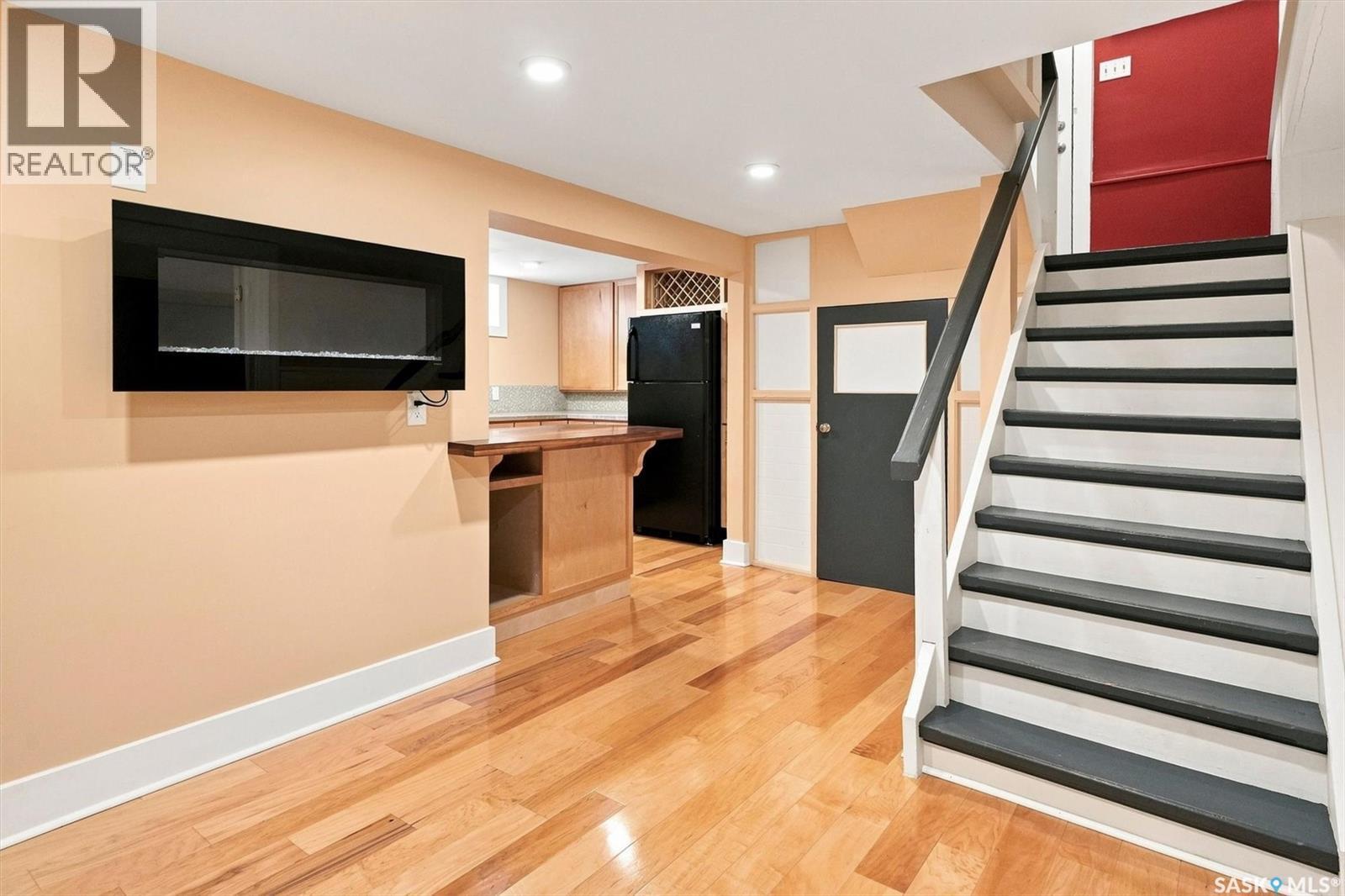 617 7Th Avenue N, Saskatoon, SK - Indoor Photo Showing Other Room