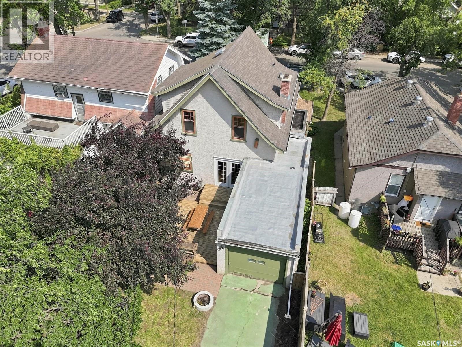 617 7Th Avenue N, Saskatoon, SK - Outdoor