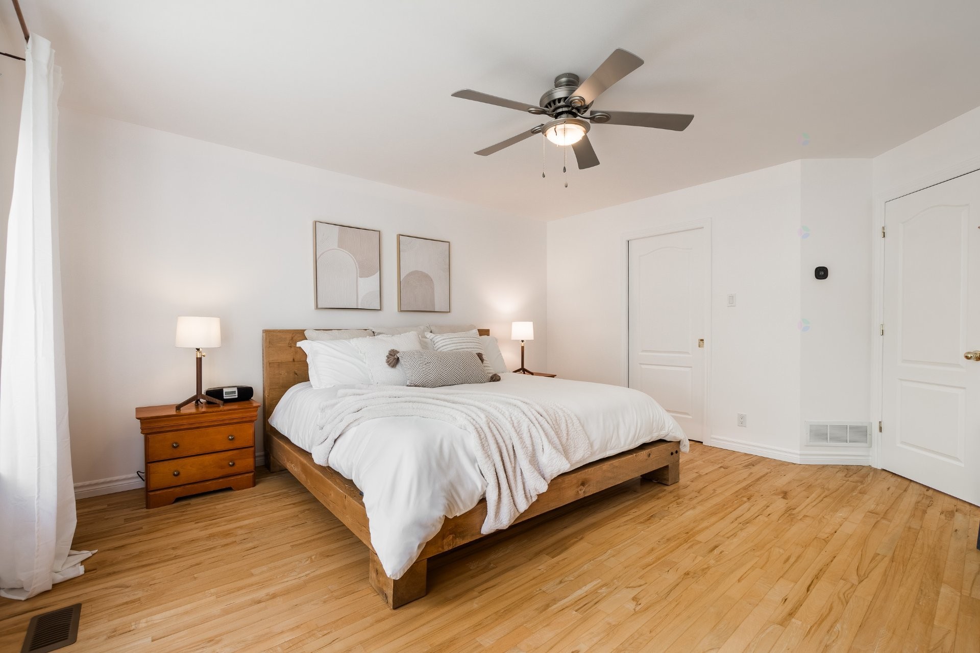 Chambre à coucher principale - 1 Rue Dozois, Candiac, QC - Indoor Photo Showing Bedroom