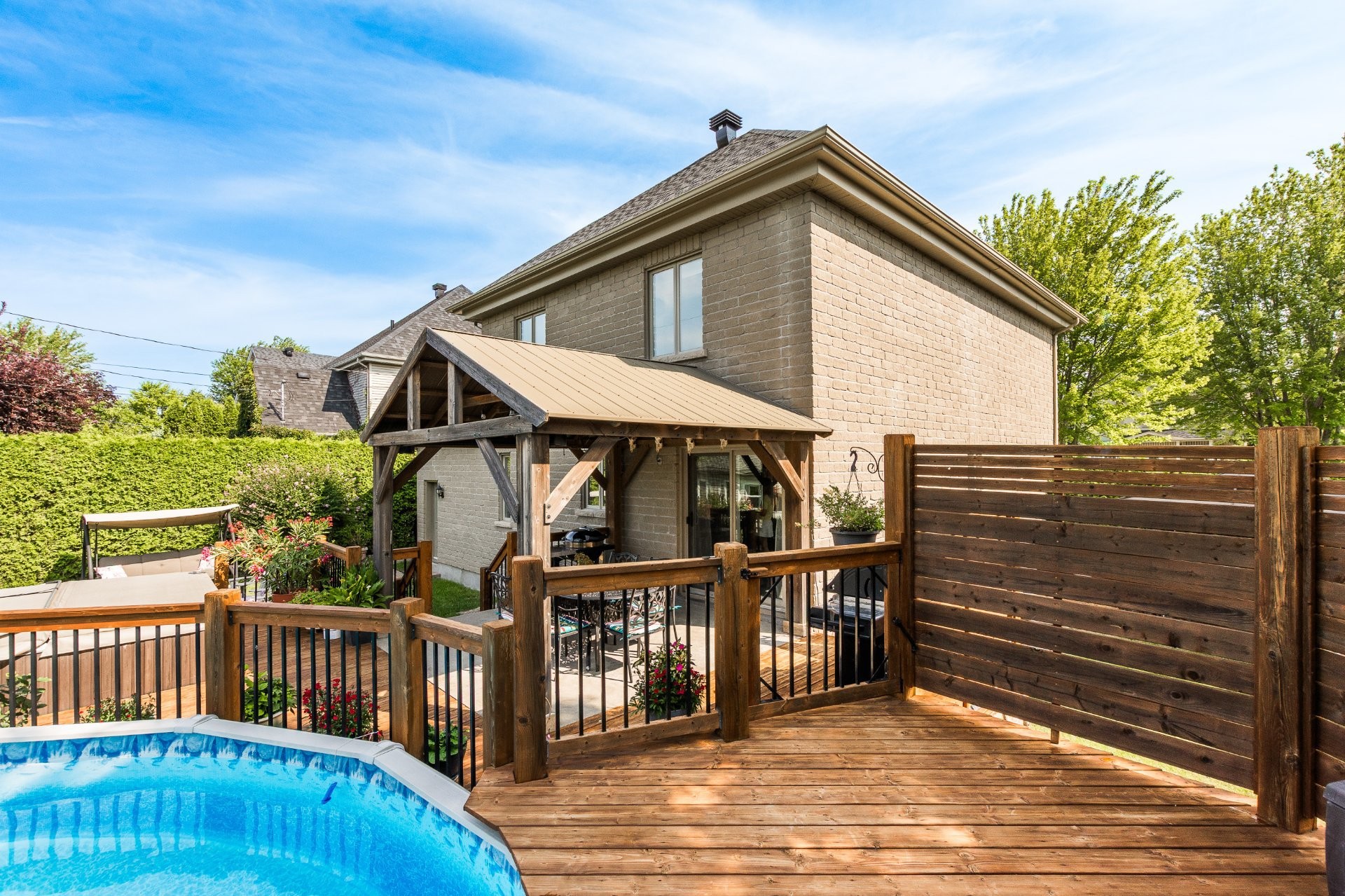 Piscine - 1 Rue Dozois, Candiac, QC - Outdoor With Exterior