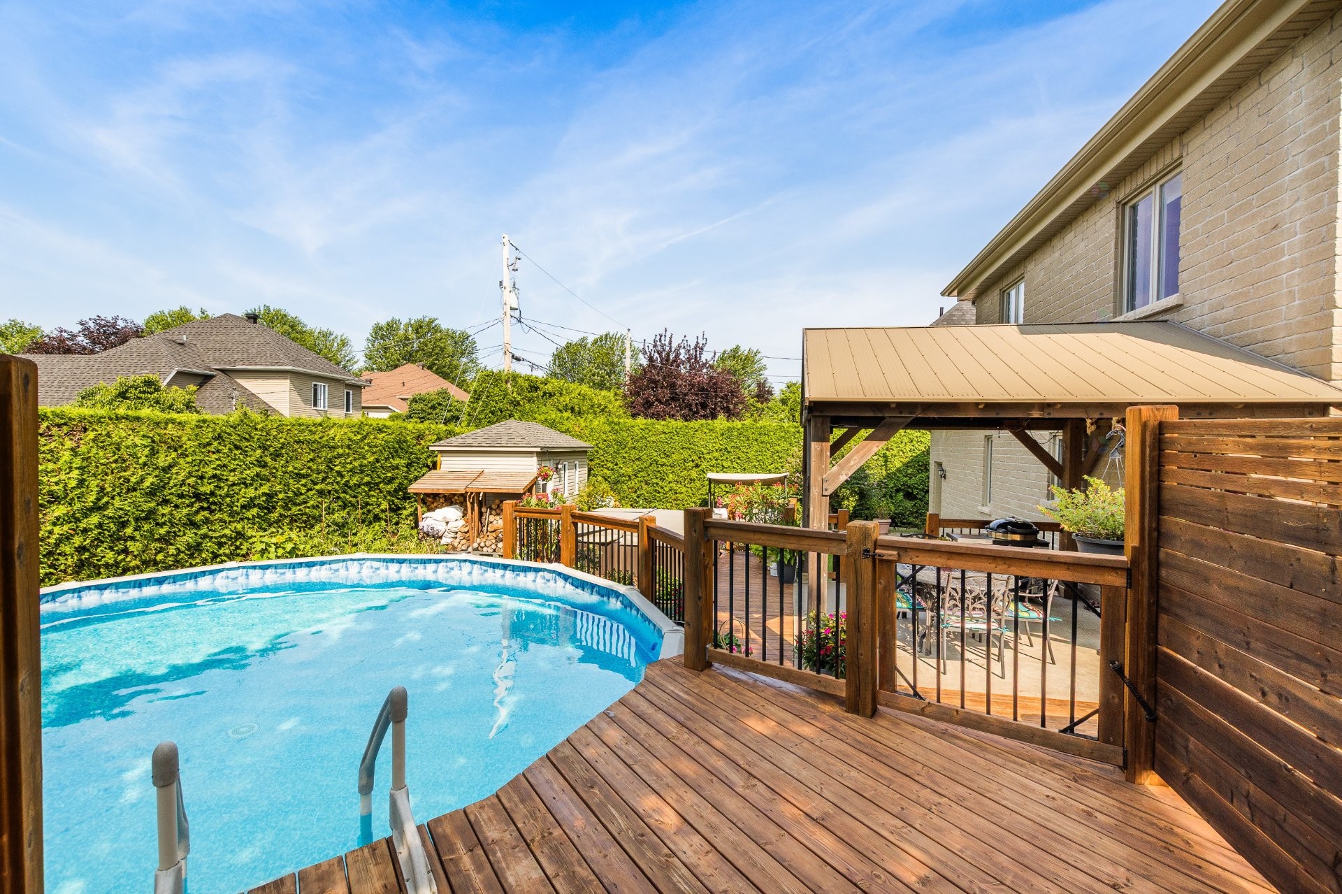 Piscine - 1 Rue Dozois, Candiac, QC - Outdoor With Above Ground Pool