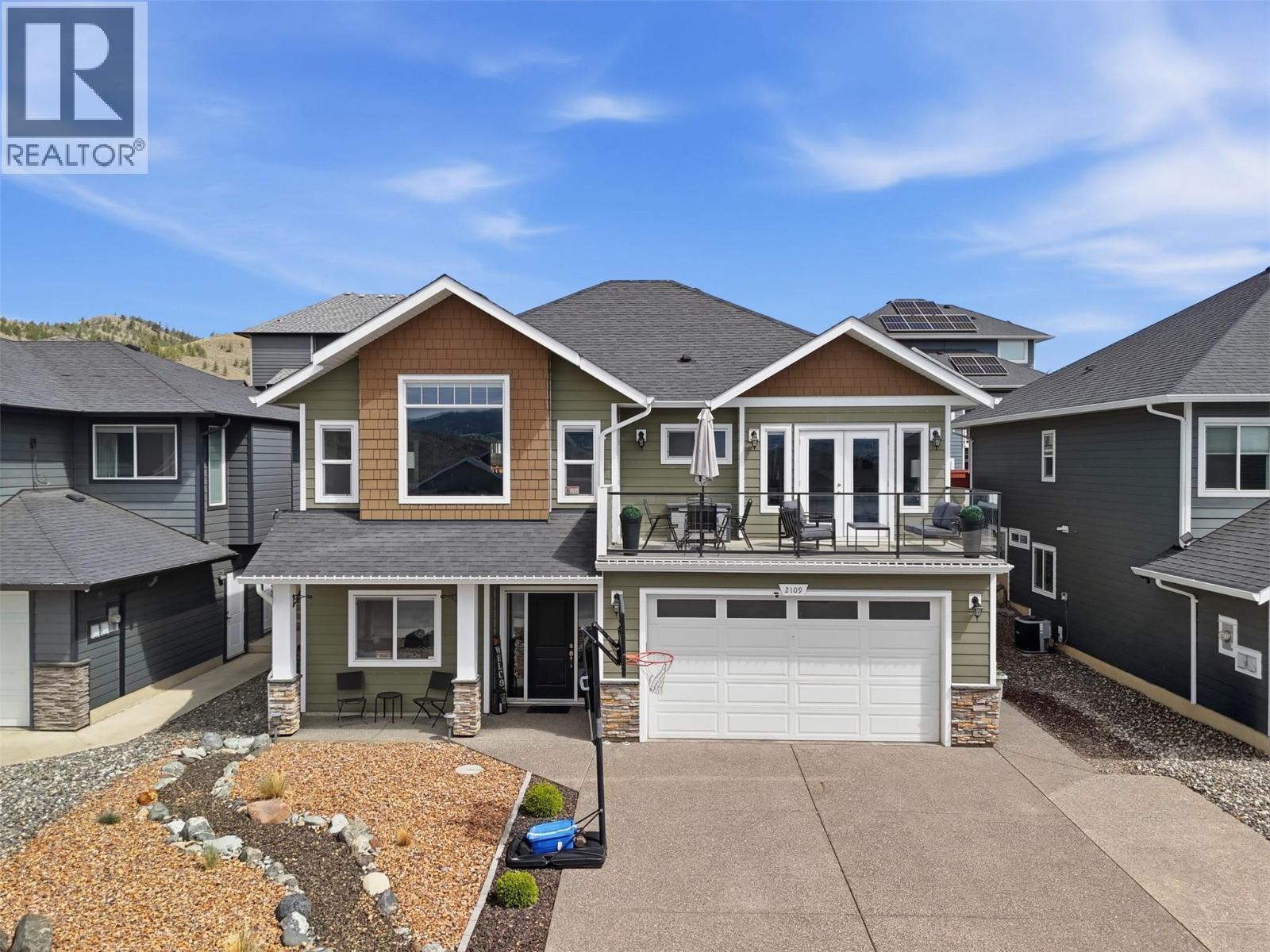 2109 Doubletree Crescent, Kamloops, BC - Outdoor With Facade