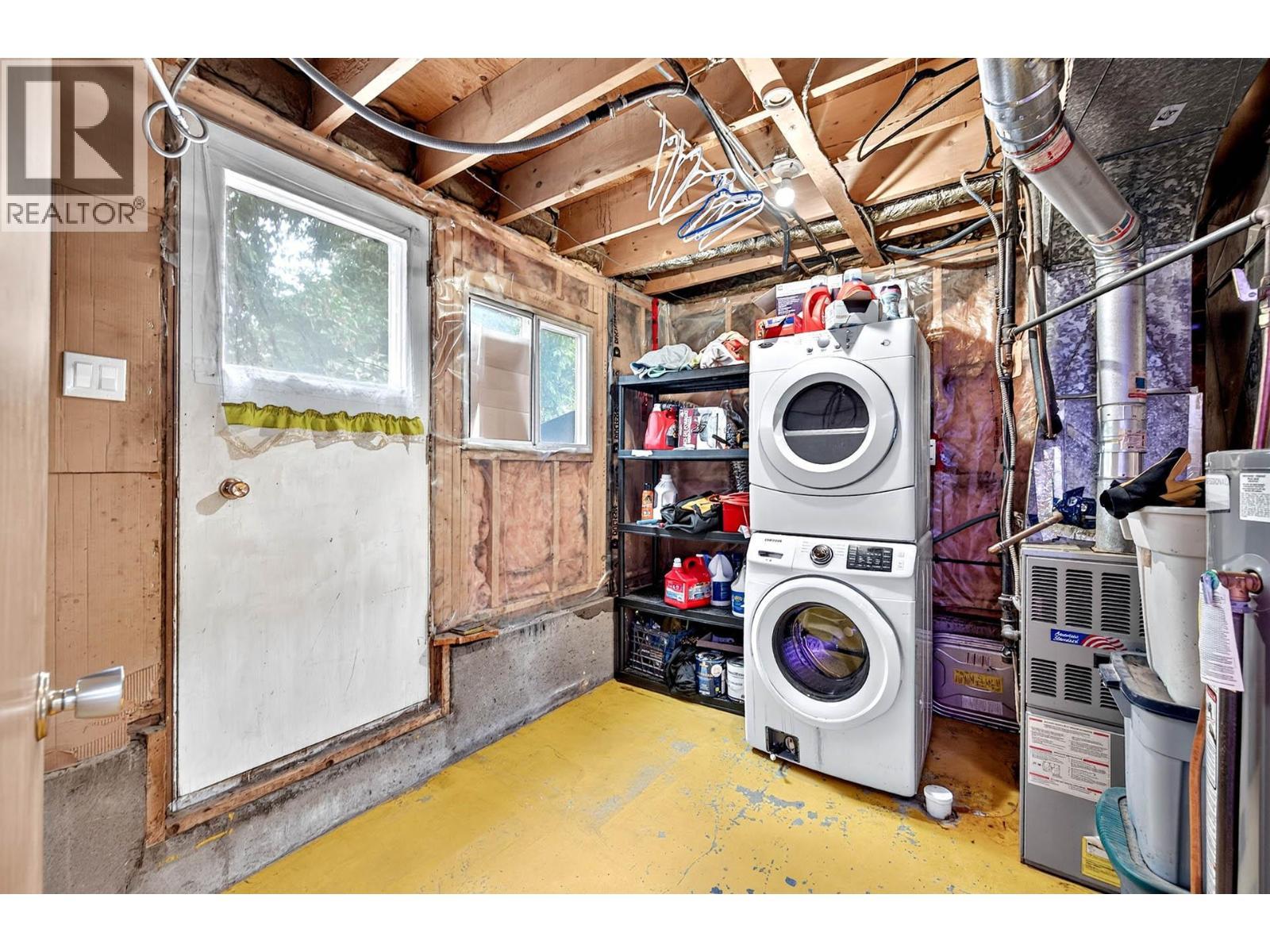 800 Valhalla Drive Unit# 40, Kamloops, BC - Indoor Photo Showing Laundry Room