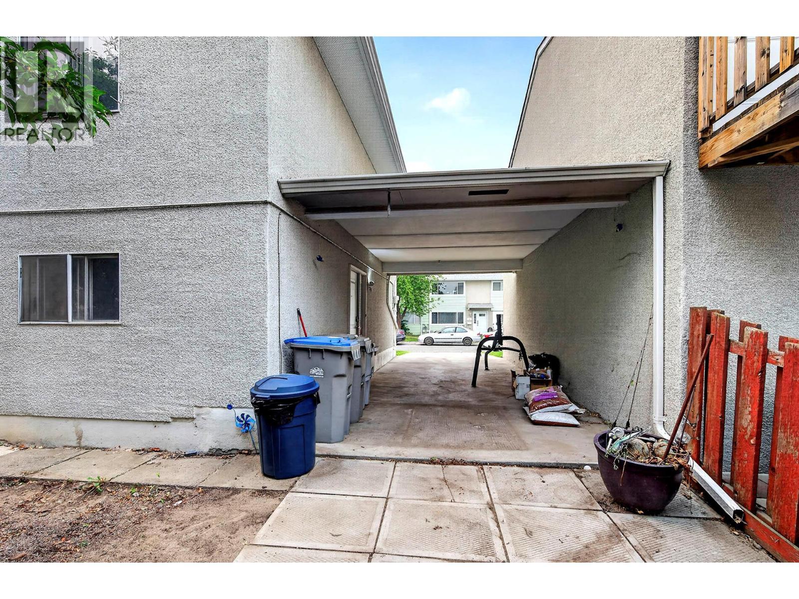 800 Valhalla Drive Unit# 40, Kamloops, BC - Outdoor With Exterior