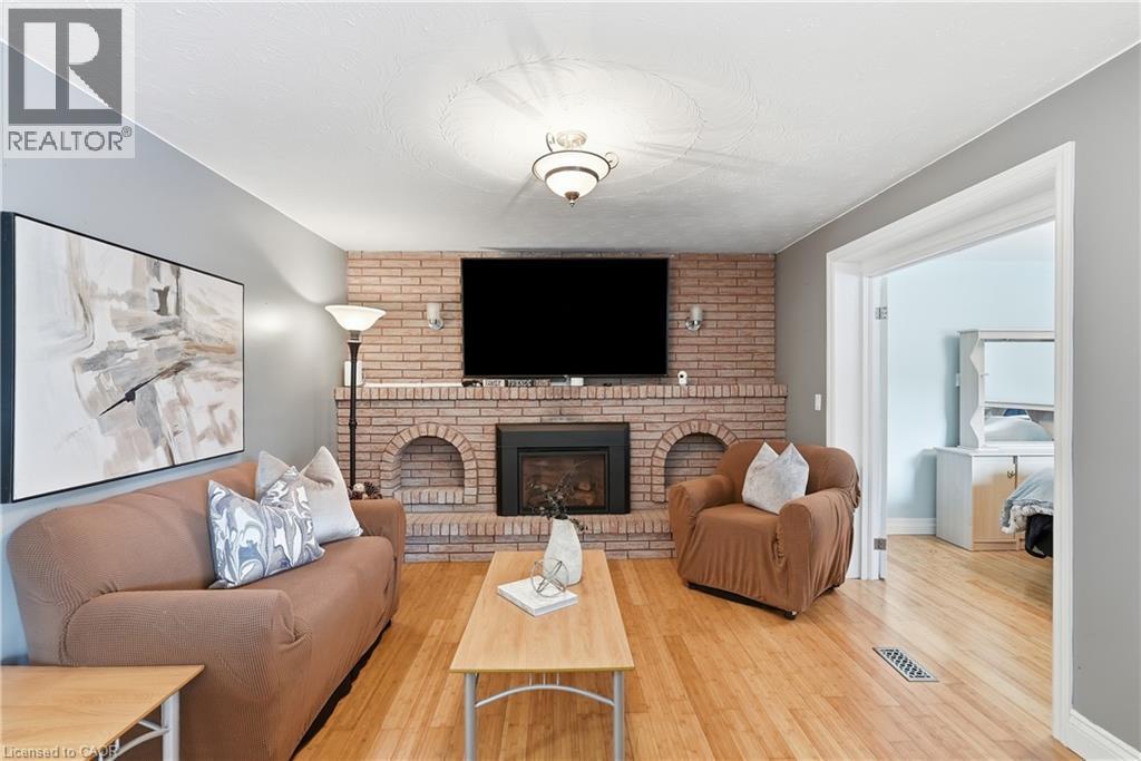 377 Carson Drive, Hamilton, ON - Indoor Photo Showing Living Room With Fireplace