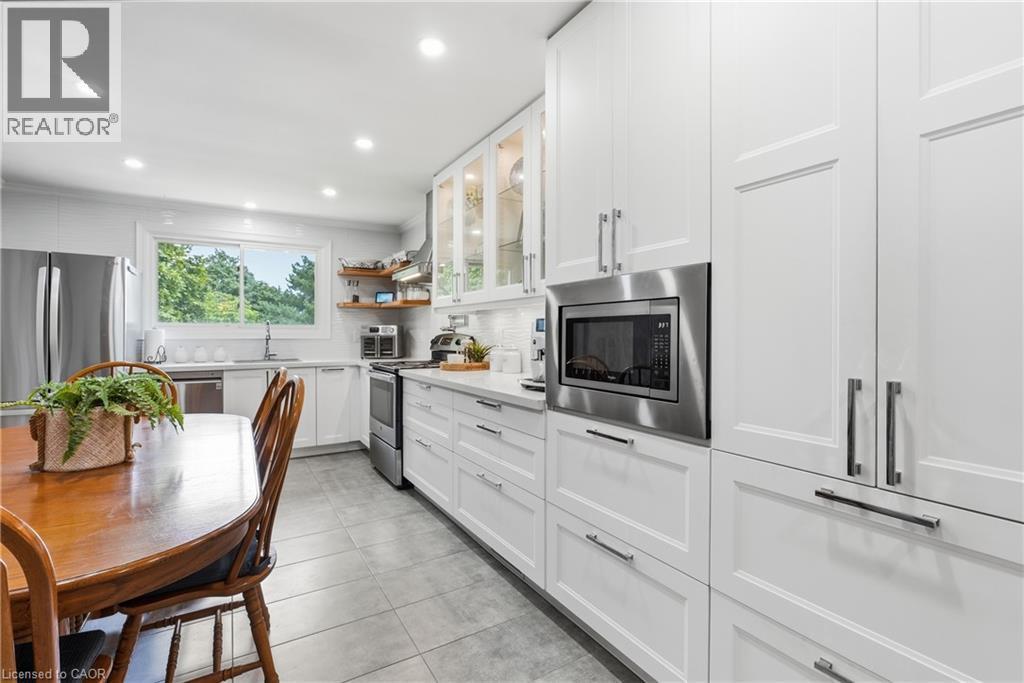 377 Carson Drive, Hamilton, ON - Indoor