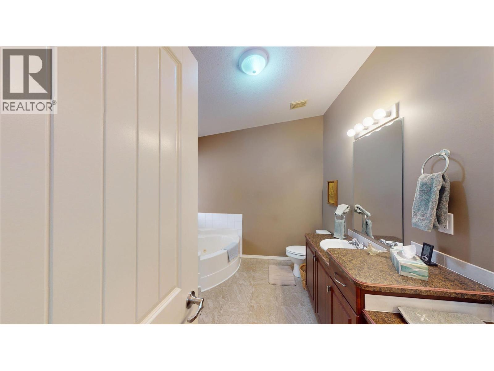 6311 Ash Road, Wasa, BC