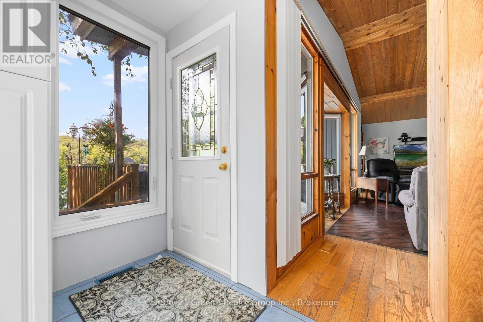64 Bentley Place, Faraday, ON - Indoor Photo Showing Other Room