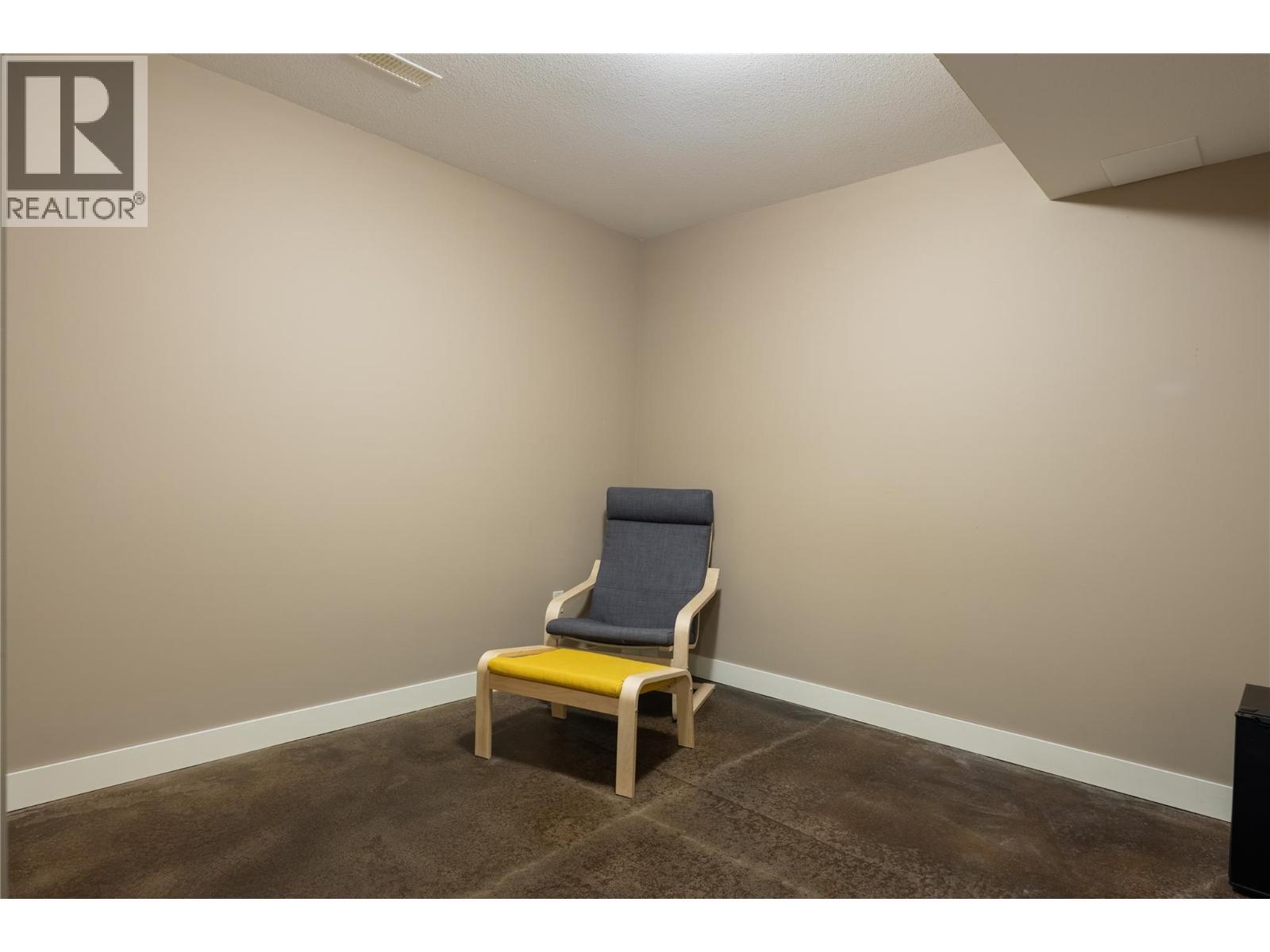 Games Room - 7261 Silver Ridge Drive, Vernon, BC - Indoor Photo Showing Other Room