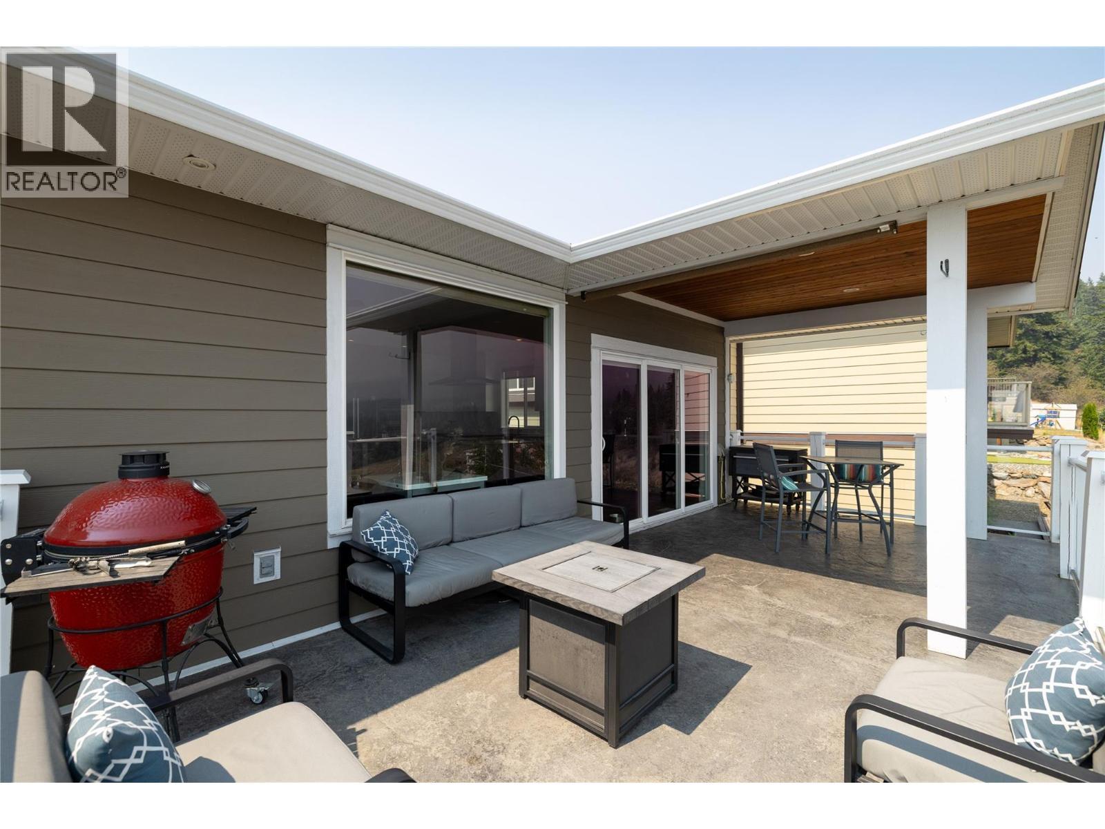 Daylight deck - 7261 Silver Ridge Drive, Vernon, BC - Outdoor With Deck Patio Veranda With Exterior