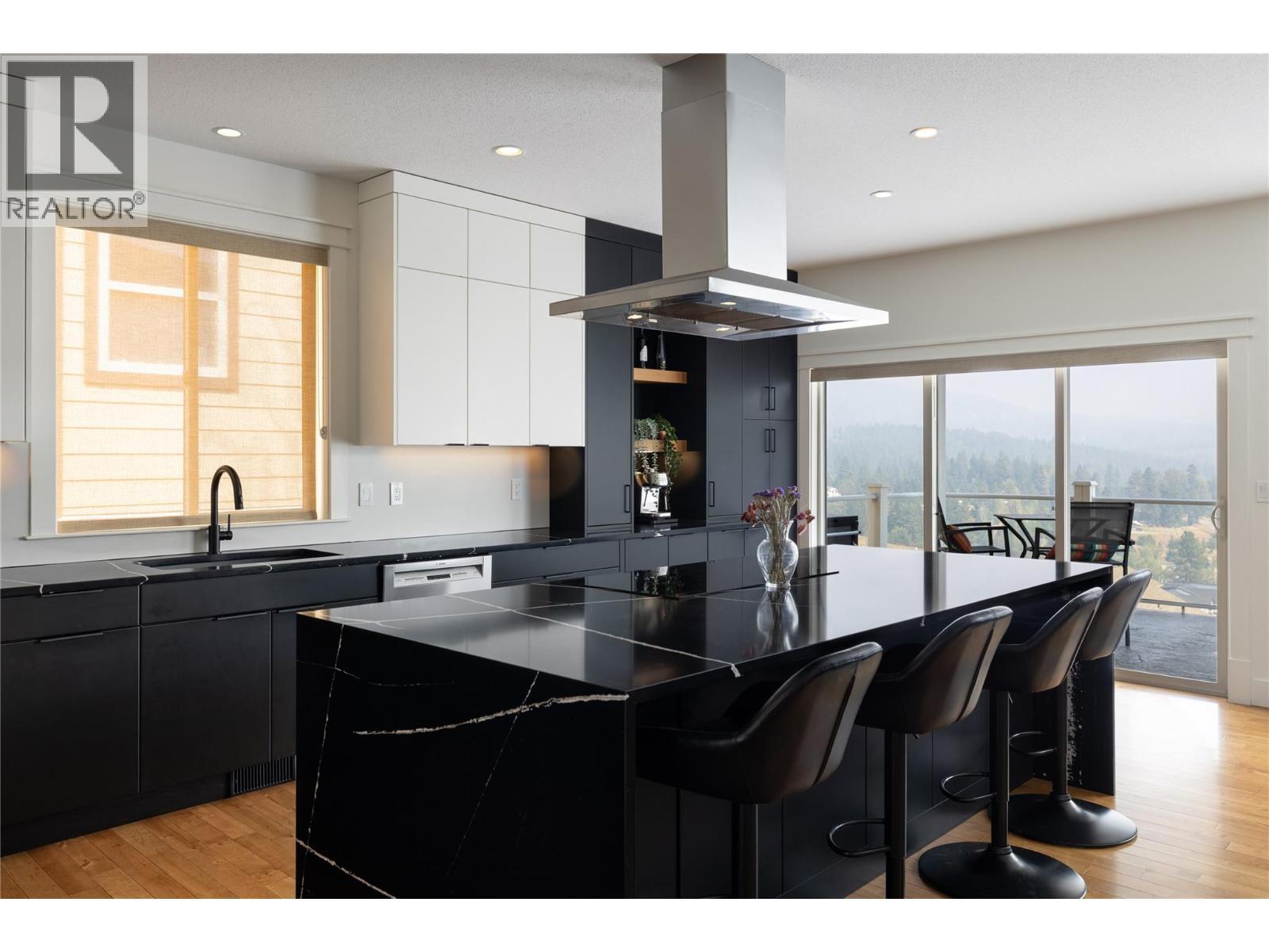 .... and Wow!!! - 7261 Silver Ridge Drive, Vernon, BC - Indoor Photo Showing Kitchen