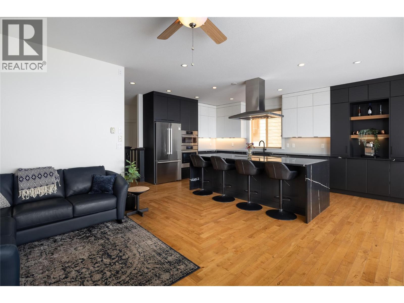 7261 Silver Ridge Drive, Vernon, BC - Indoor