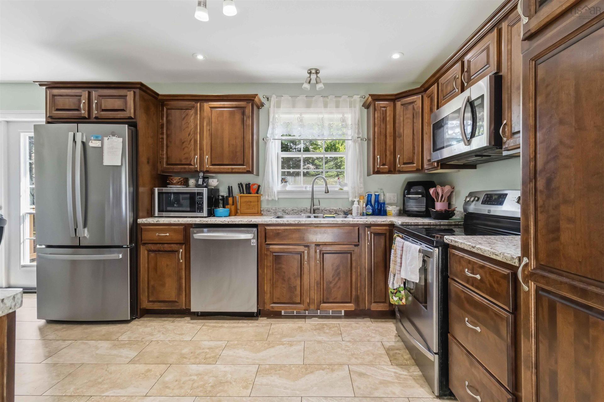 13 Nick Drive, Pine Grove, NS - Indoor Photo Showing Kitchen