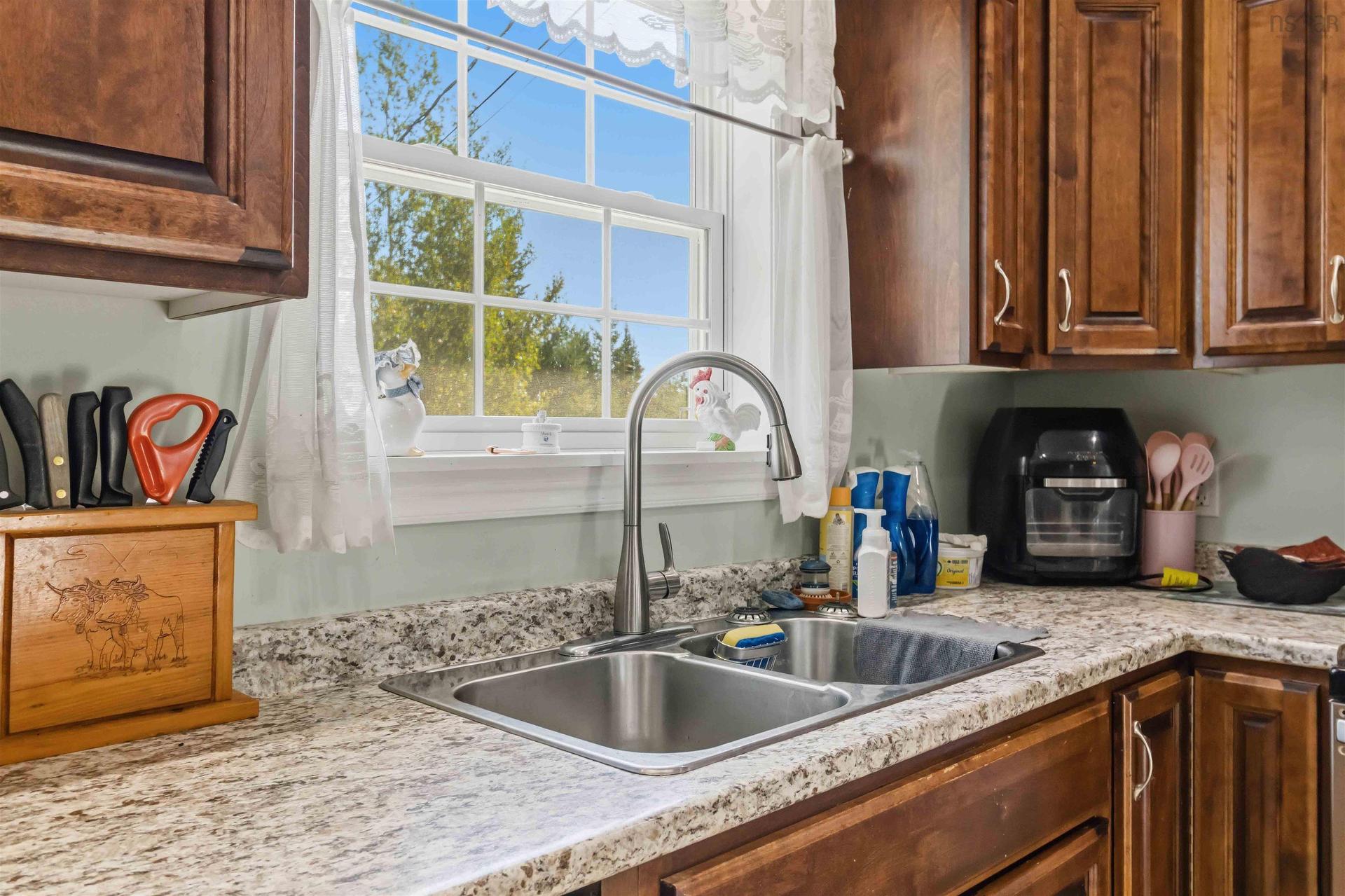 13 Nick Drive, Pine Grove, NS - Indoor Photo Showing Kitchen With Double Sink