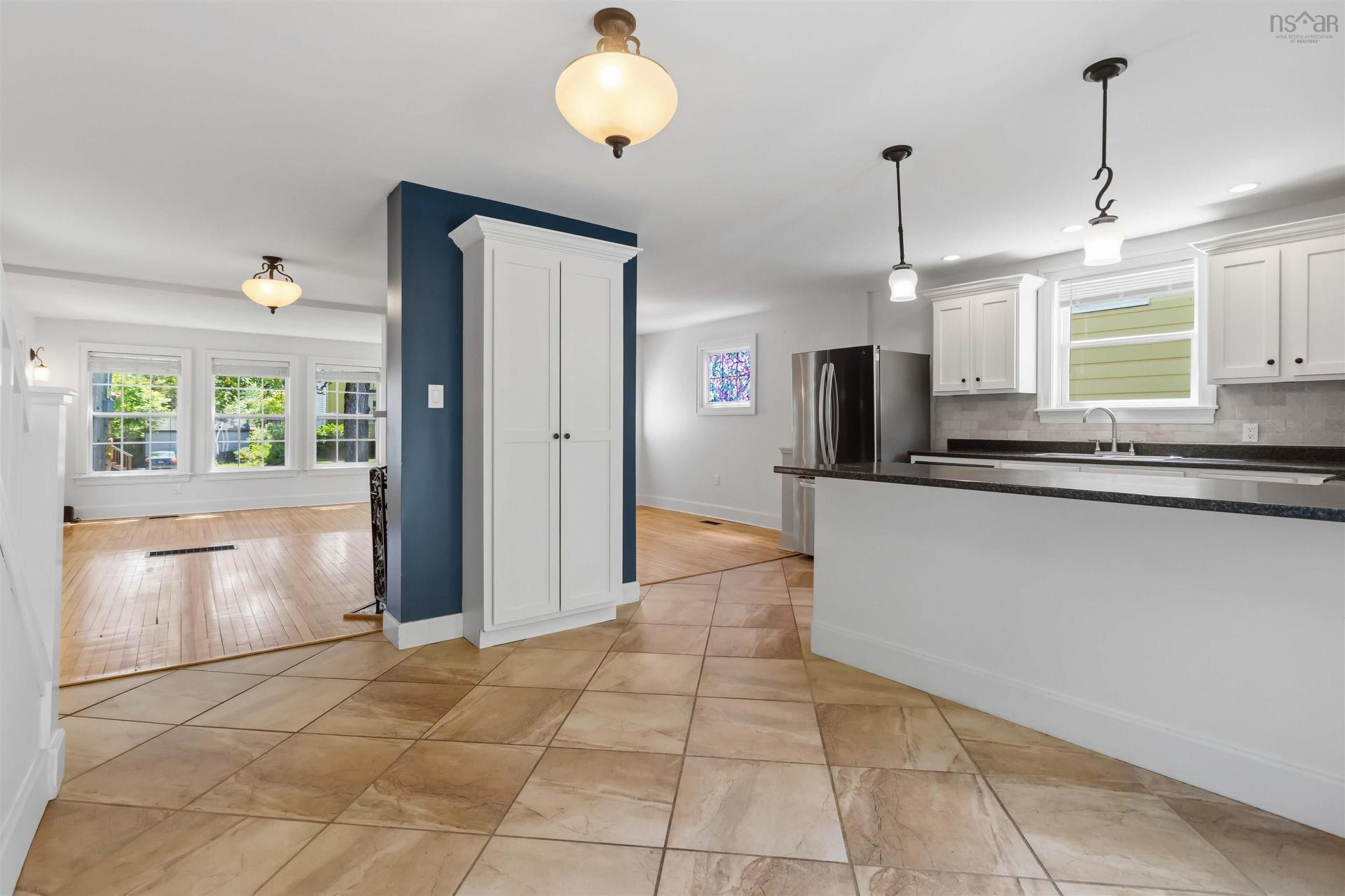 6167 Windsor Terrace, Halifax Peninsula, NS - Indoor Photo Showing Kitchen