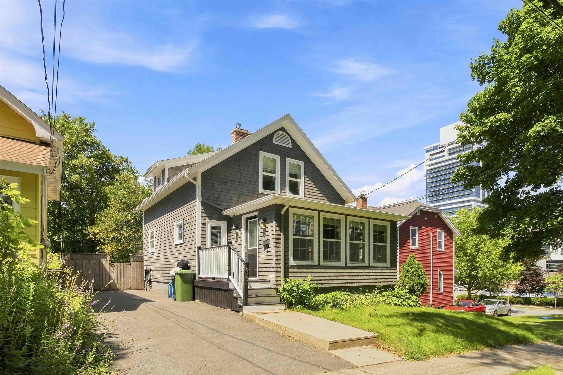 6167 Windsor Terrace, Halifax Peninsula, NS - Outdoor With Facade