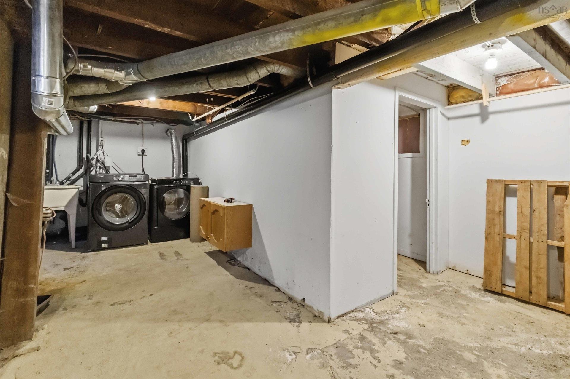 6167 Windsor Terrace, Halifax Peninsula, NS - Indoor Photo Showing Basement