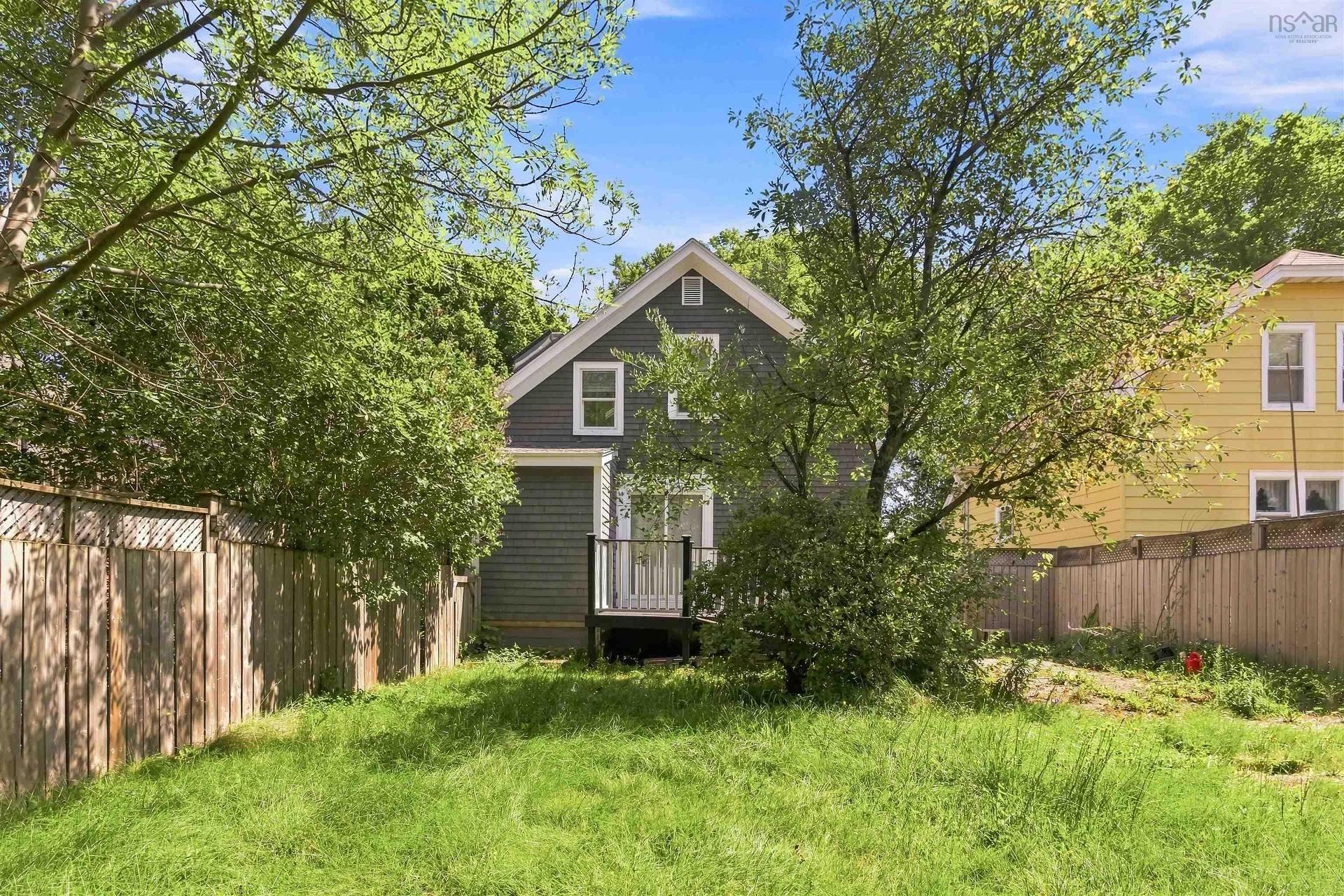 6167 Windsor Terrace, Halifax Peninsula, NS - Outdoor