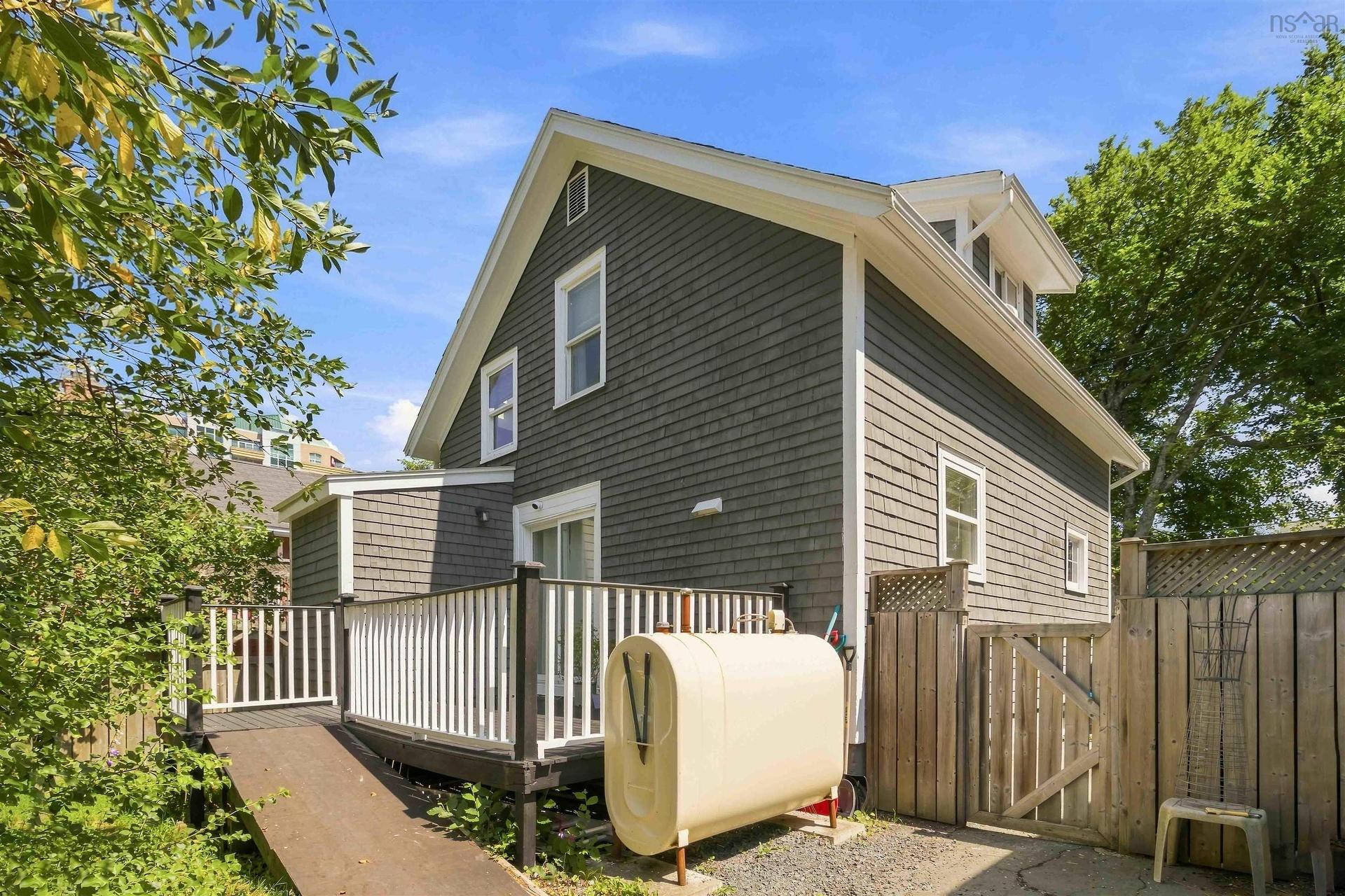 6167 Windsor Terrace, Halifax Peninsula, NS - Outdoor With Exterior